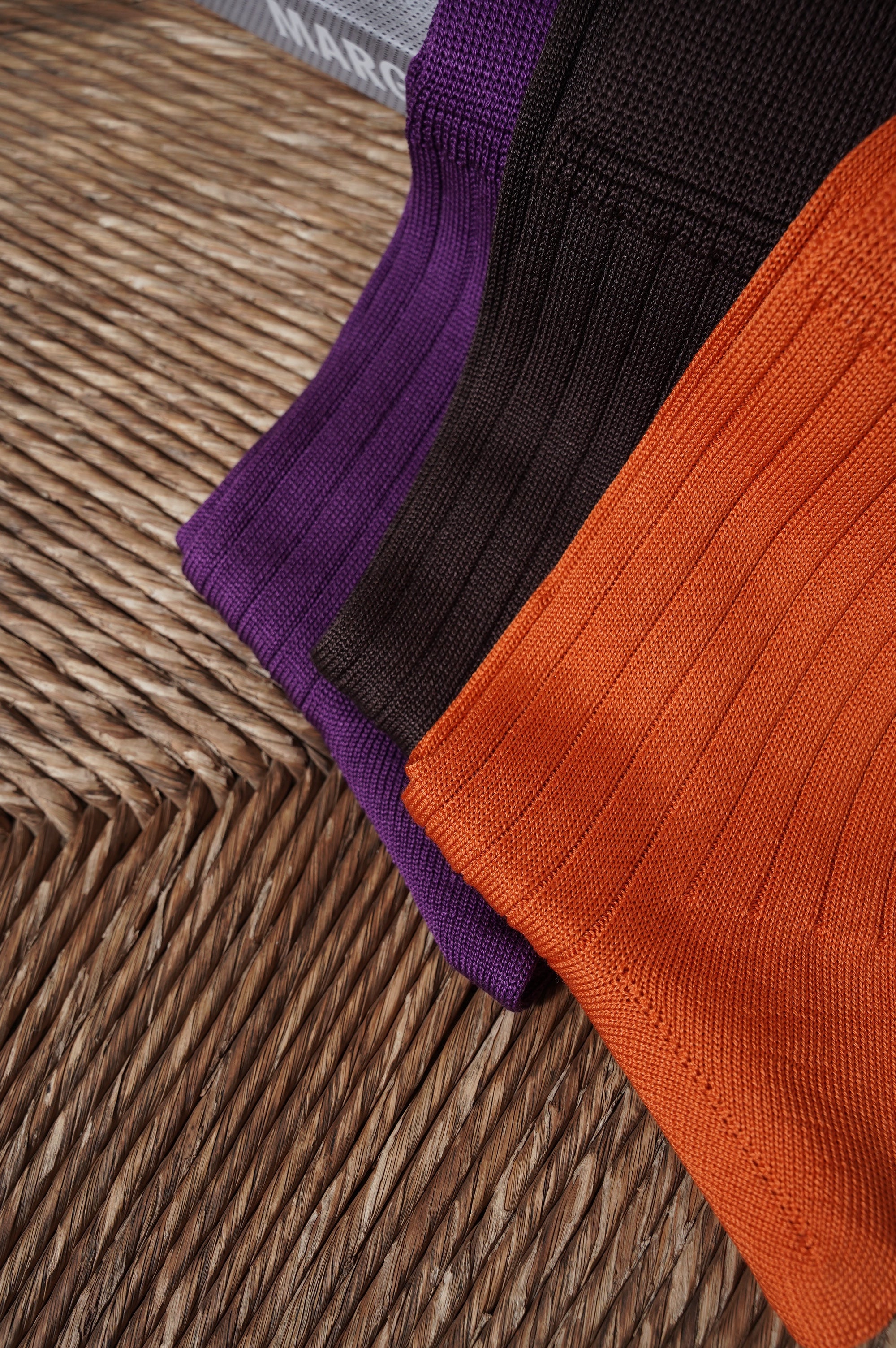 Olde H & daughter "SILK RIB SOCKS" [espresso]
