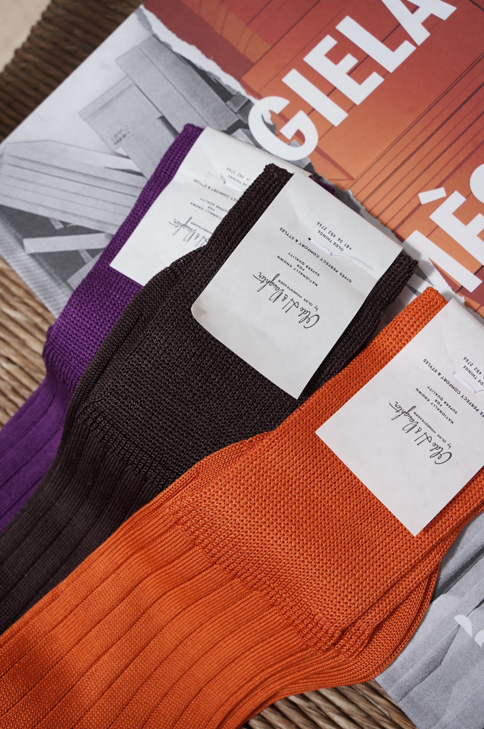 Olde H & daughter "SILK RIB SOCKS" [DAHLIA]
