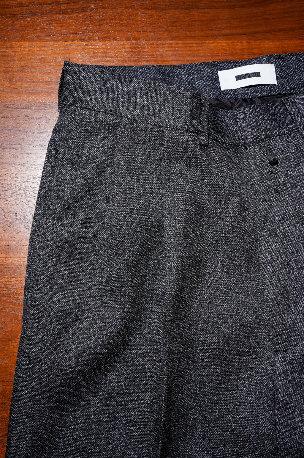 REVERBERATE "TACKED TROUSERS" [BLACK]