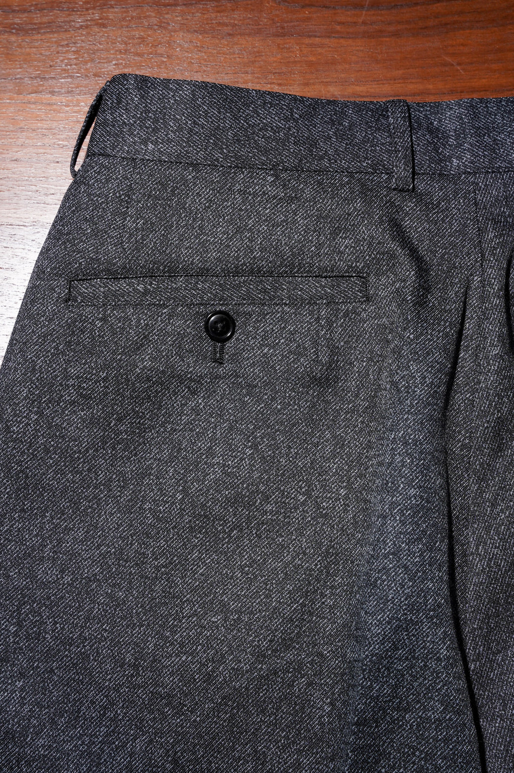 REVERBERATE "TACKED TROUSERS" [BLACK]
