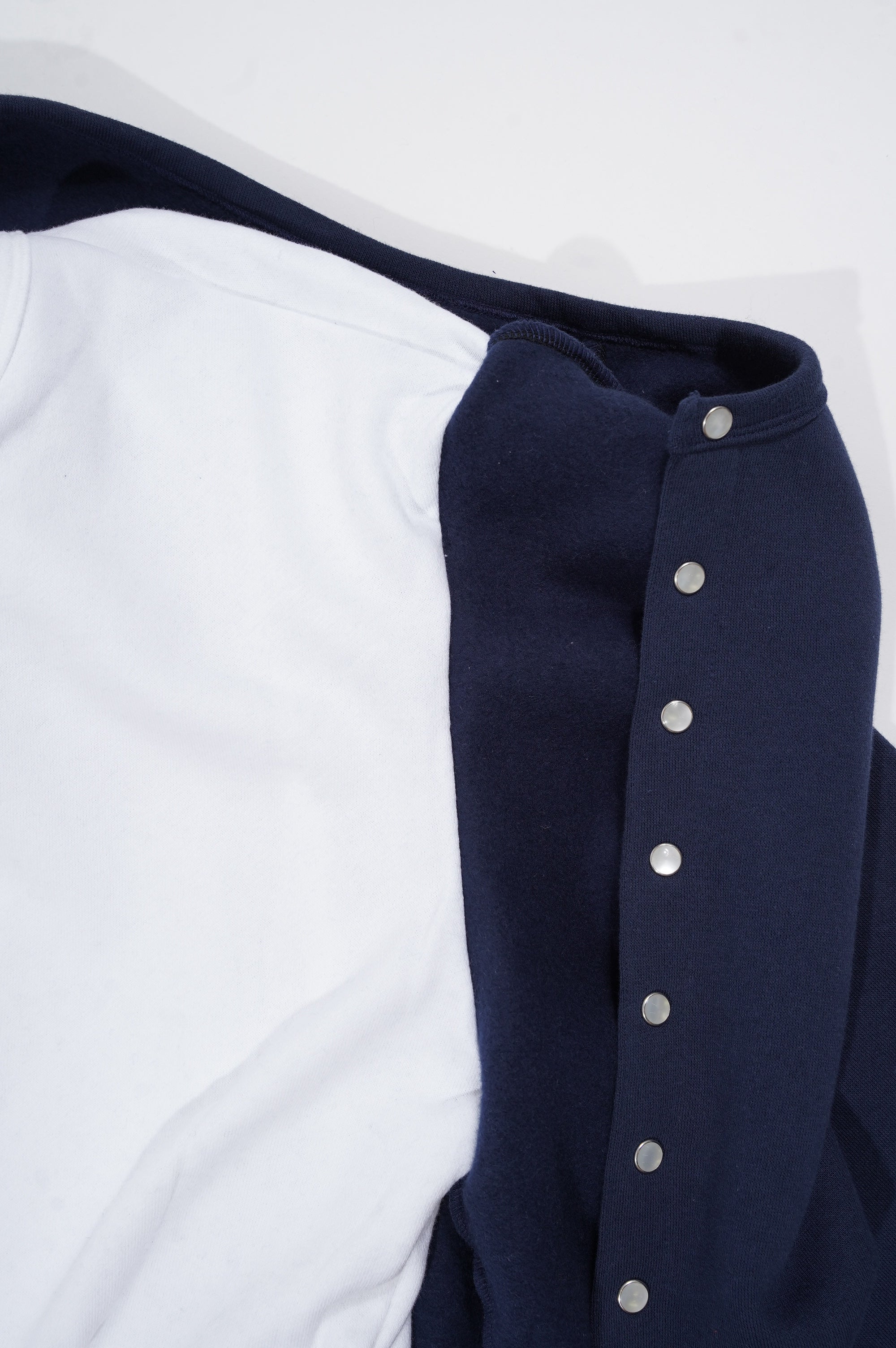class "CCGA11UNI" [NAVY×WHITE]