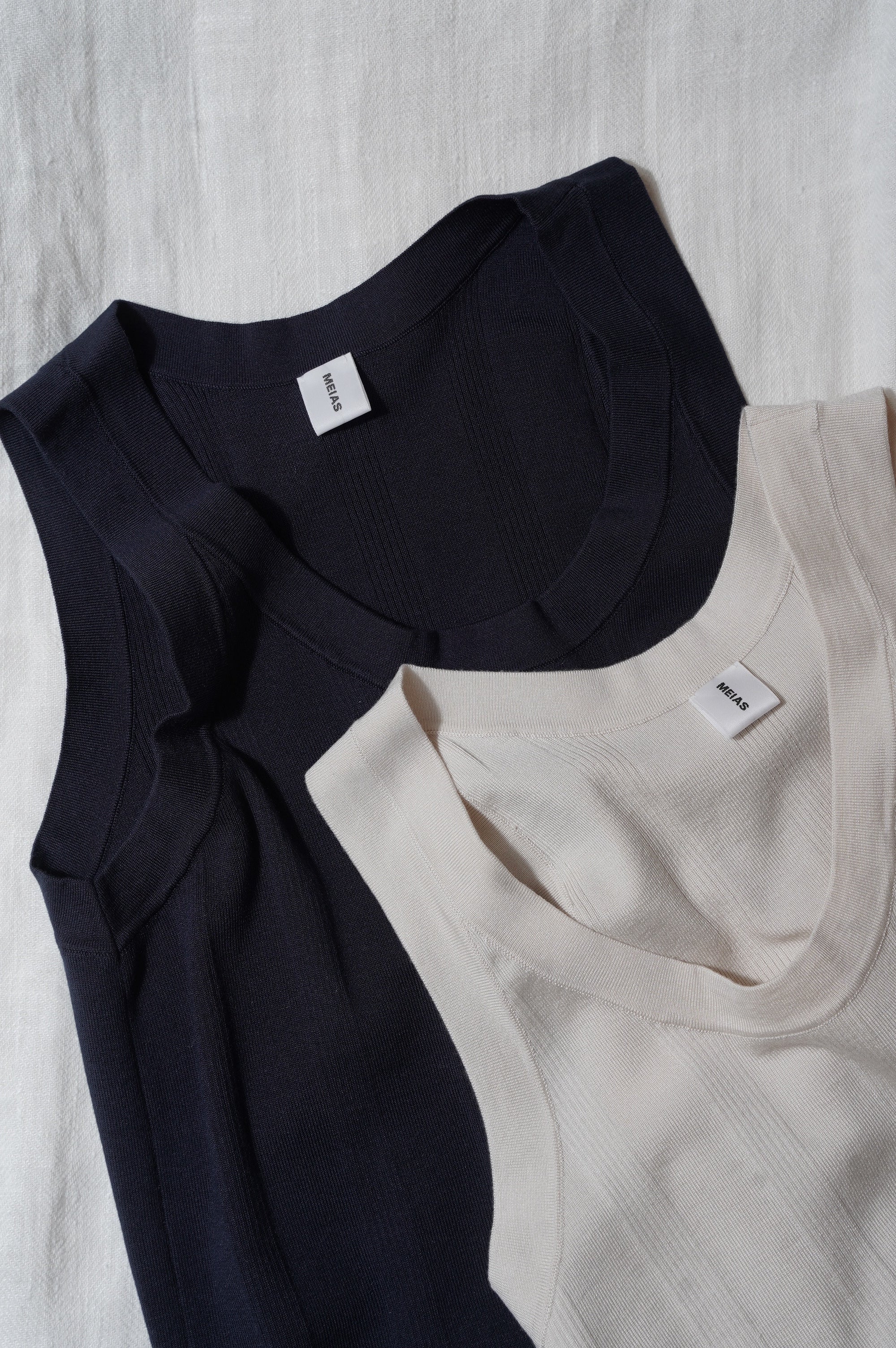 MEIAS "FINE GAUGE SILK TANK TOP" [IVORY]