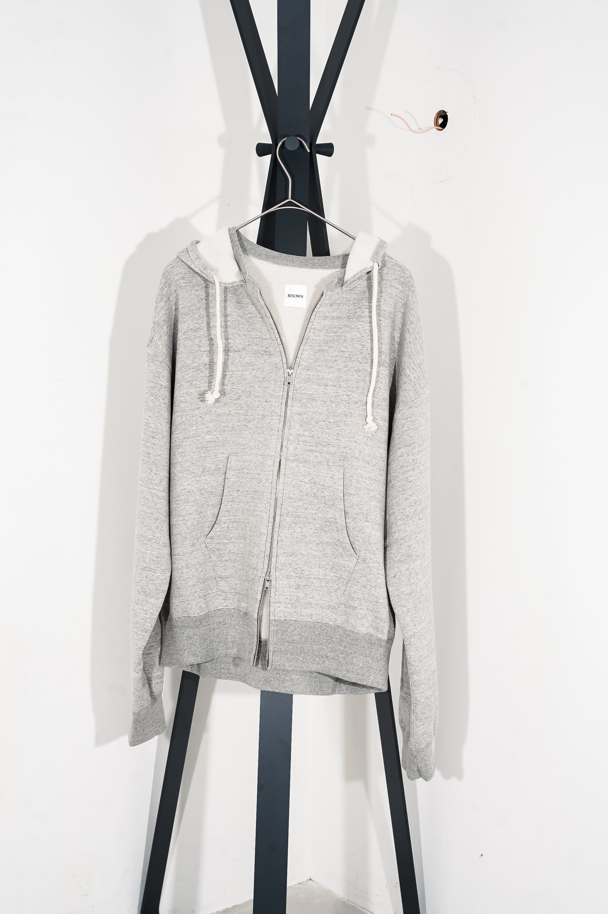 BISOWN "AFTER HOODIE ZIP UP SWEAT" [TOP GRAY]