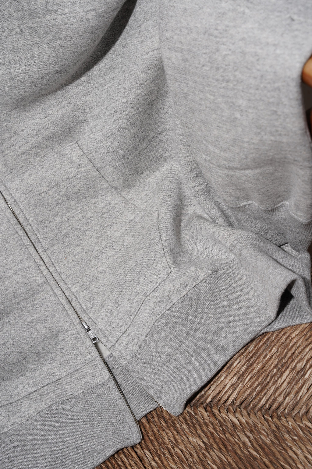 BISOWN "AFTER HOODIE ZIP UP SWEAT" [TOP GRAY]