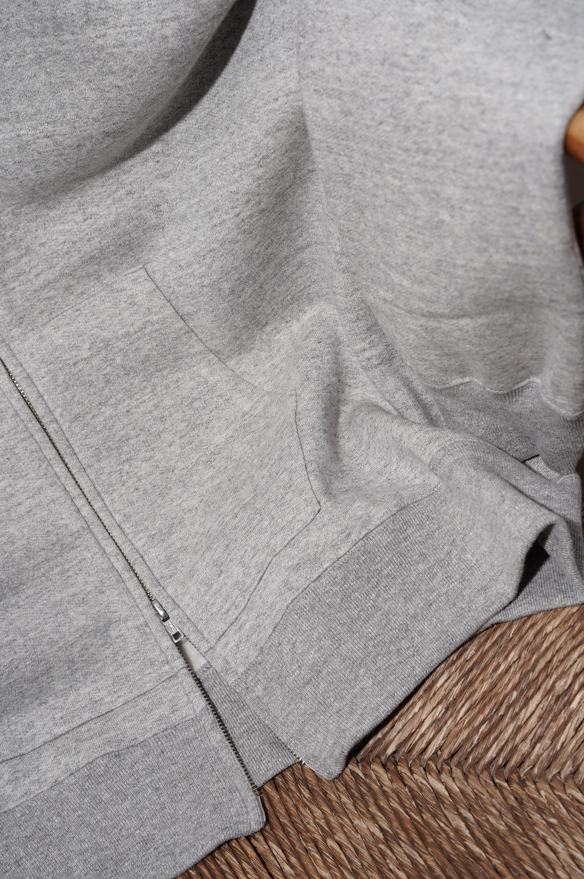 BISOWN "AFTER HOODIE ZIP UP SWEAT" [TOP GRAY]