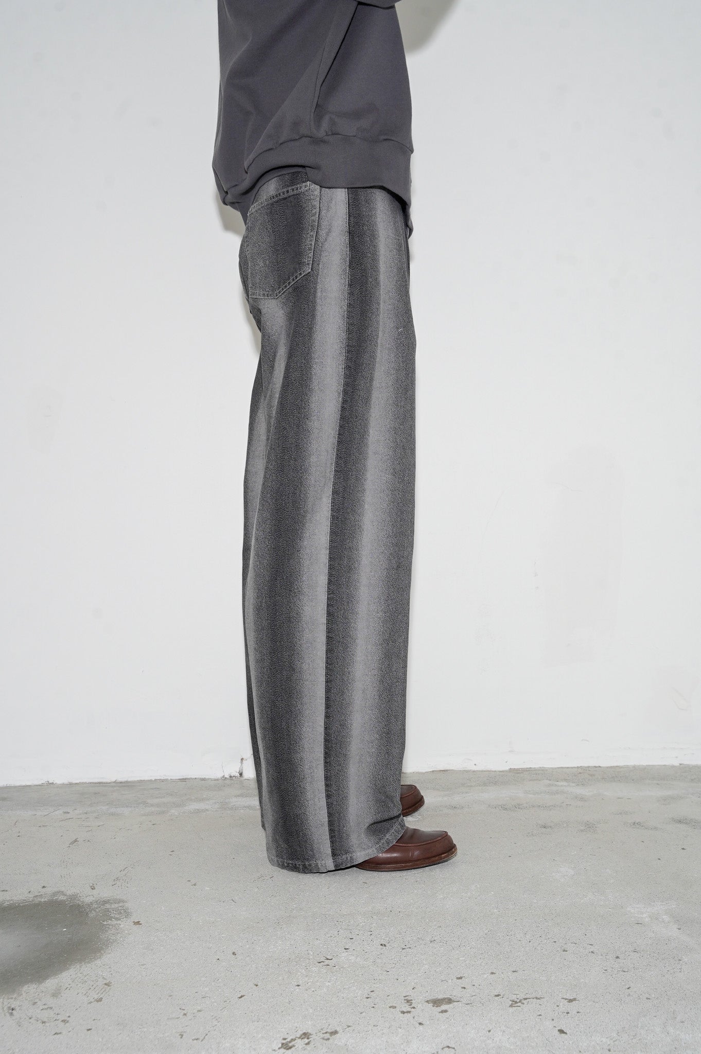 REVERBERATE "GRADATION DENIM BAGGY PANTS" [LIGHT GRAY]