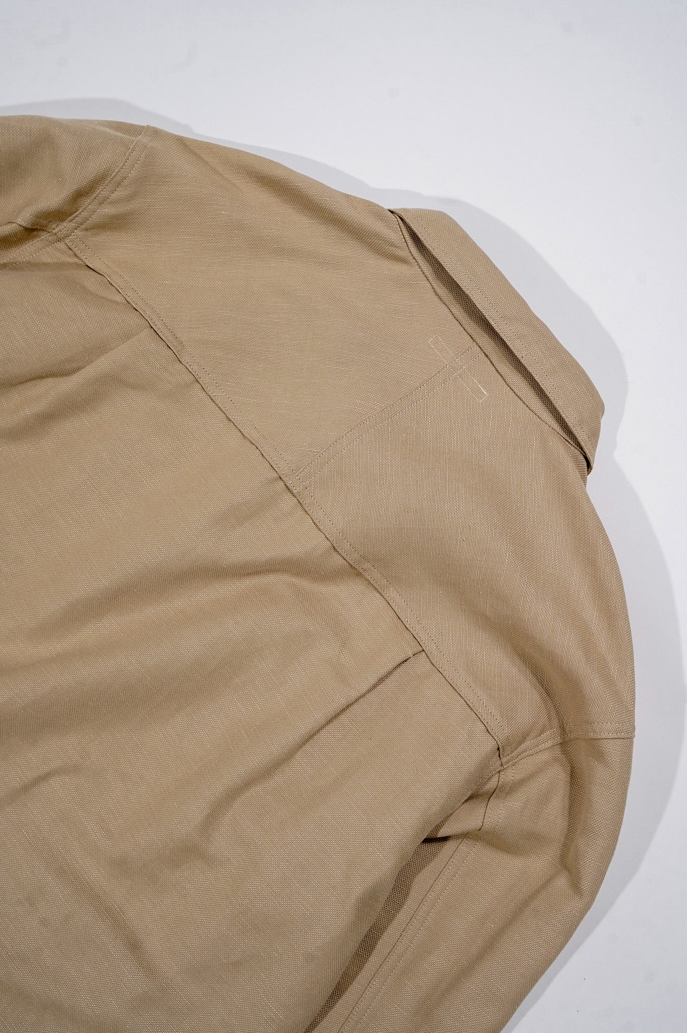 YE OLDE AND NEWMAN -RANDONNEUR- "ANORAKS PULLOVER SHIRT" [SUEDE BEIGE]