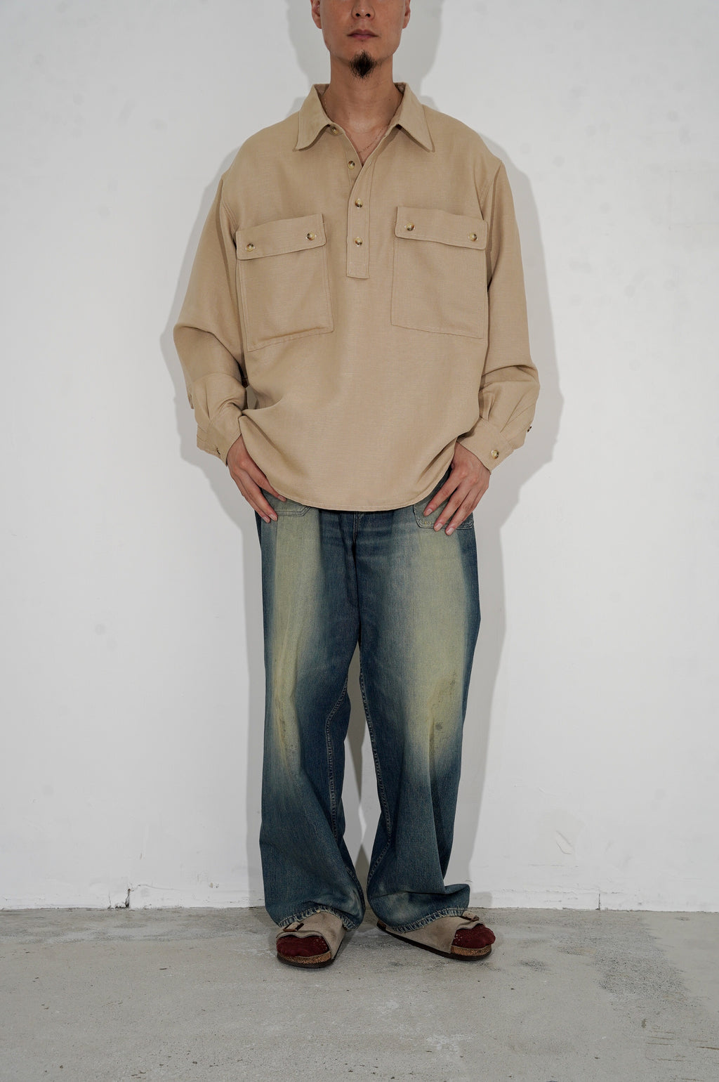YE OLDE AND NEWMAN -RANDONNEUR- "ANORAKS PULLOVER SHIRT" [SUEDE BEIGE]
