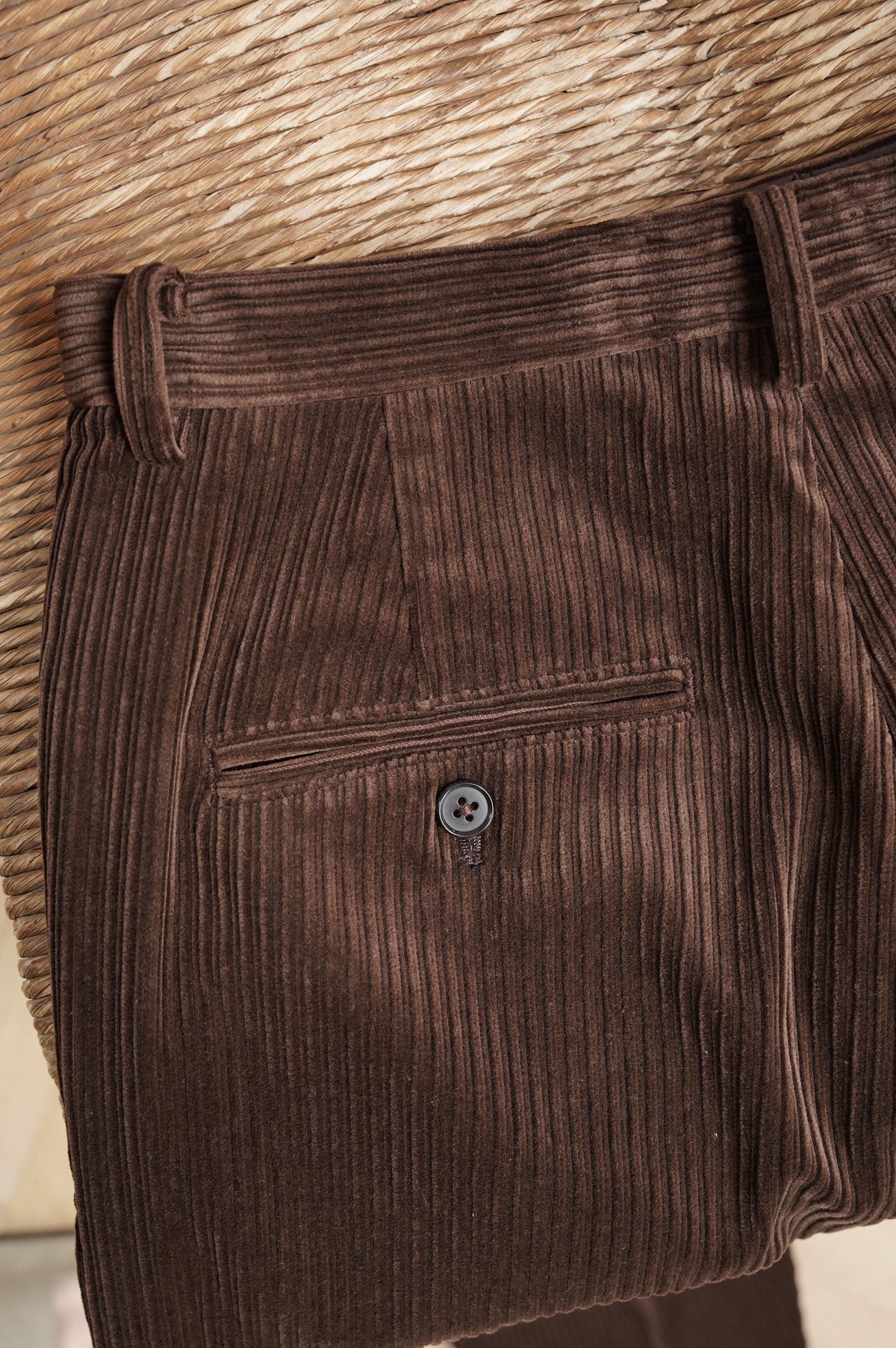 BISOWN "MIXED-WALE CORDUROY NOTUCK SLACKS" [BROWN]
