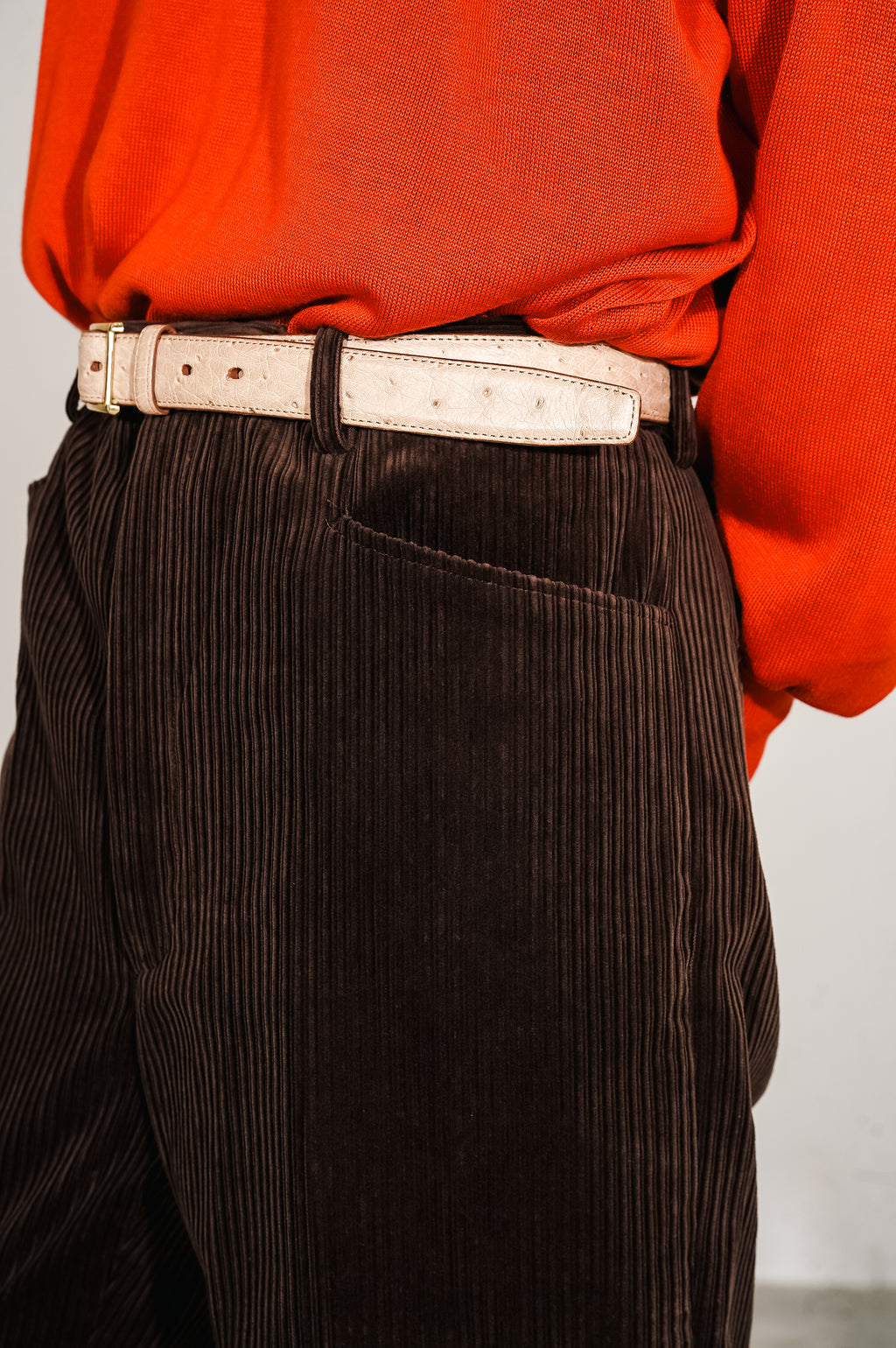 BISOWN "MIXED-WALE CORDUROY NOTUCK SLACKS" [BROWN]