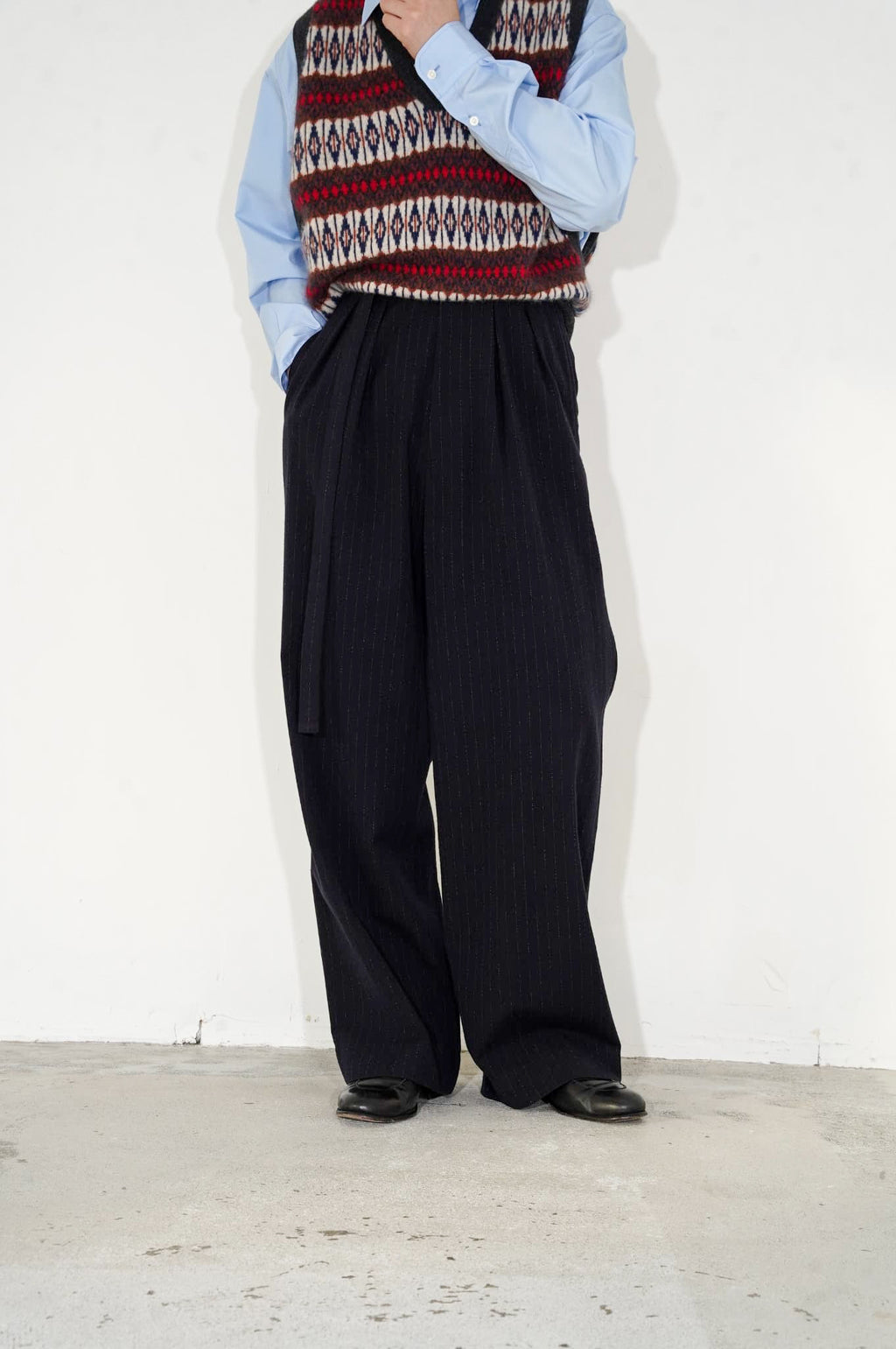m's braque "BELTED BAGGY PANTS" [navy stripe]