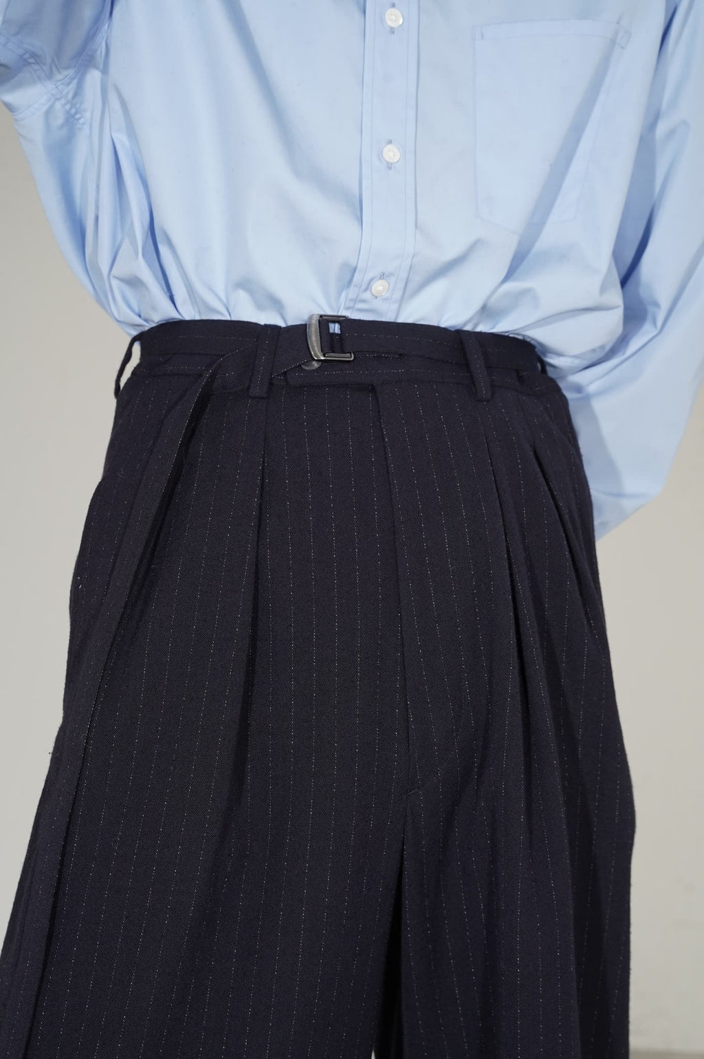m's braque "BELTED BAGGY PANTS" [navy stripe]