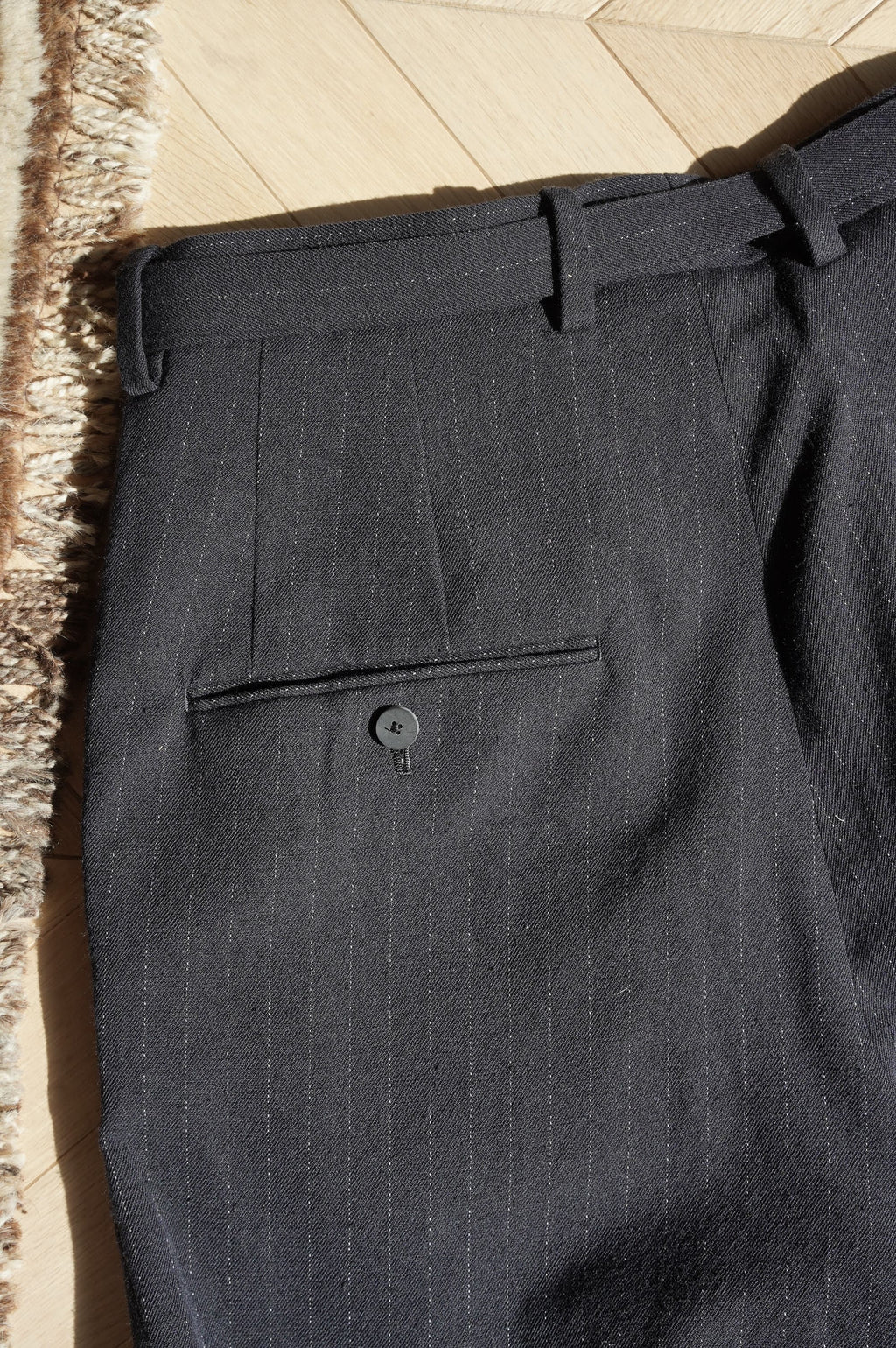 m's braque "BELTED BAGGY PANTS" [navy stripe]
