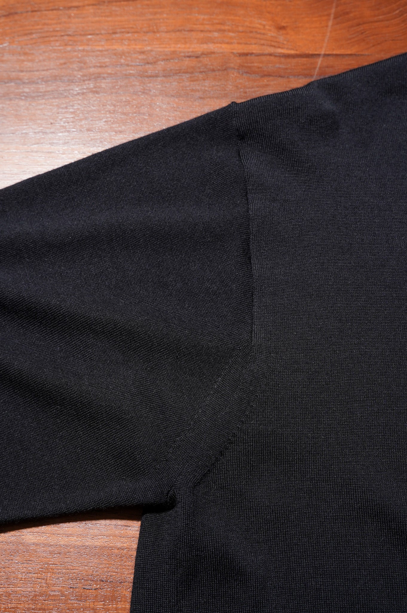 MEIAS "SUMMER WOOL BASIC TEE" [BLACK]