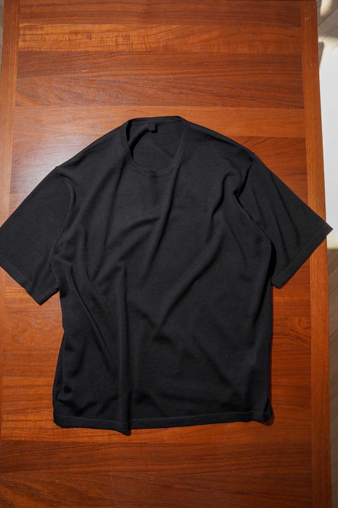 MEIAS "SUMMER WOOL BASIC TEE" [BLACK]