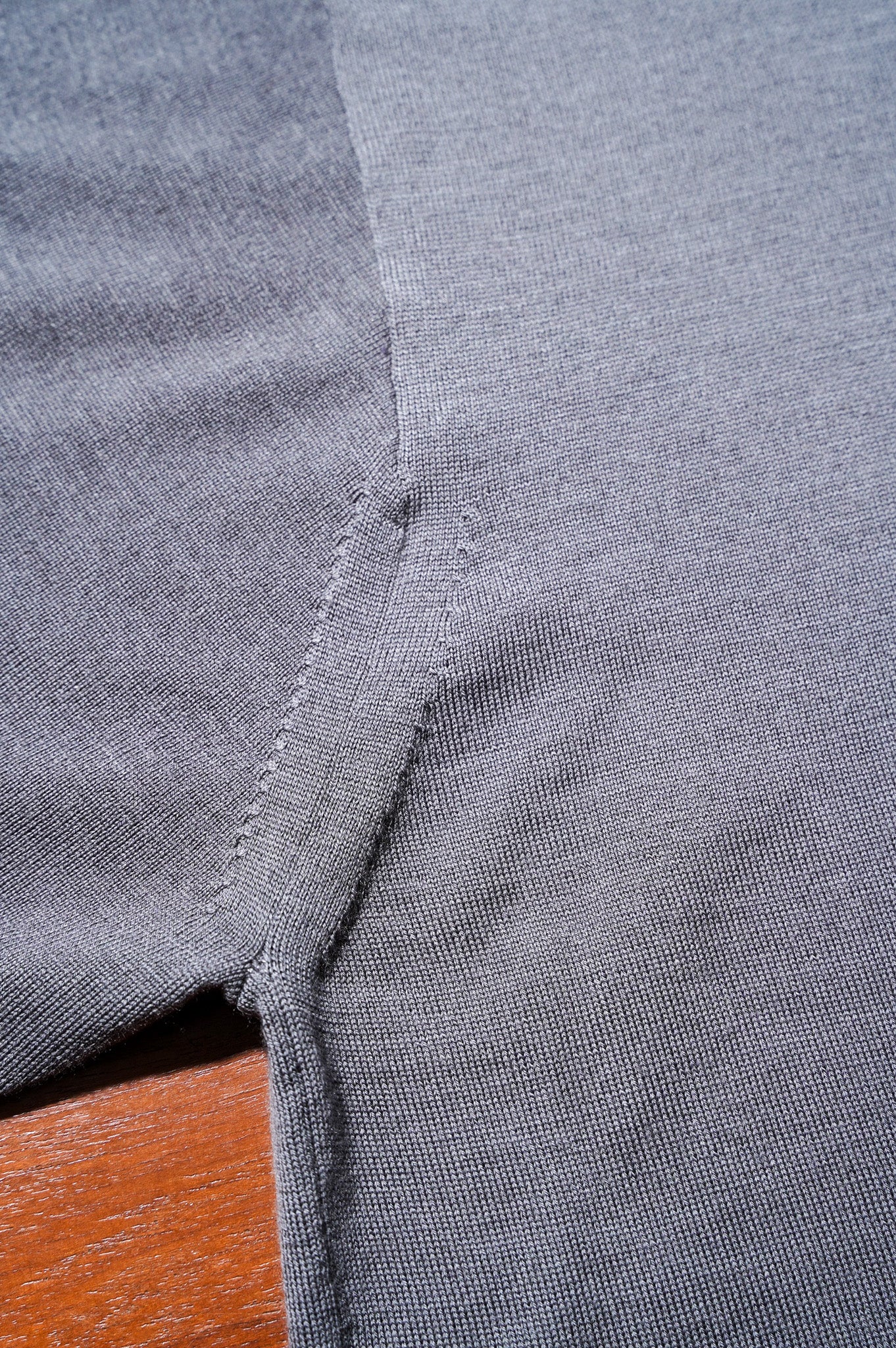 MEIAS "SUMMER WOOL BASIC TEE" [D.GRAY]