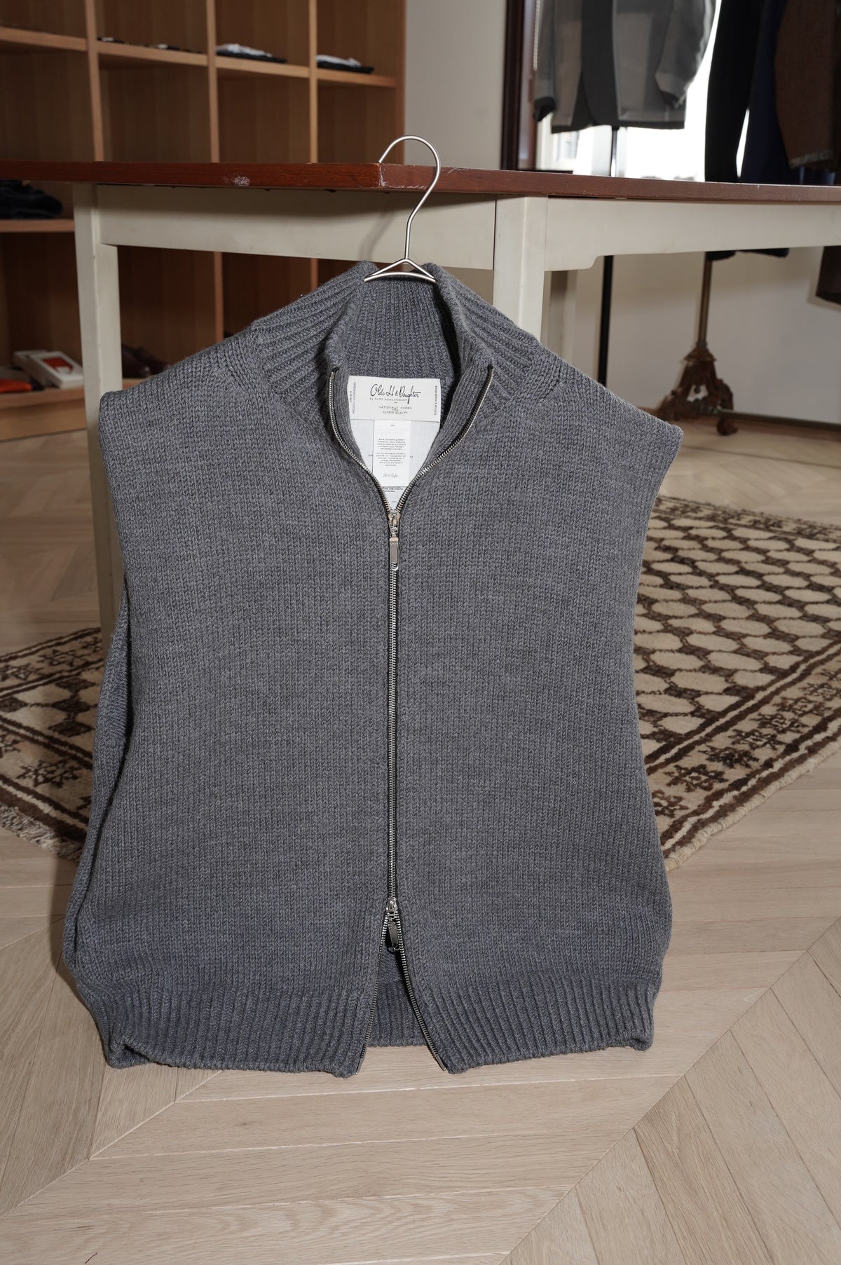 Olde H and Daughter "WOOL DRIVERS VEST" [CHARCOAL]