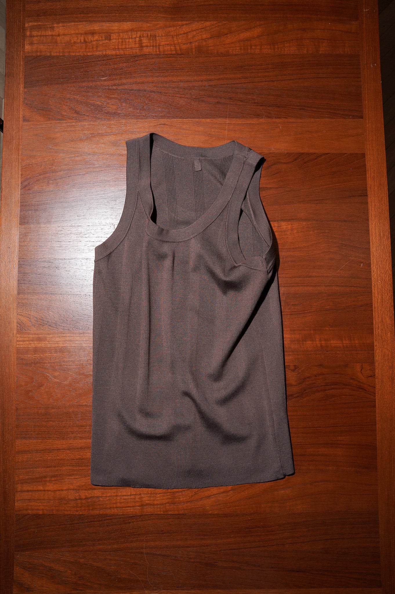 MEIAS "FINE GAUGE SILK TANK TOP" [BROWN]