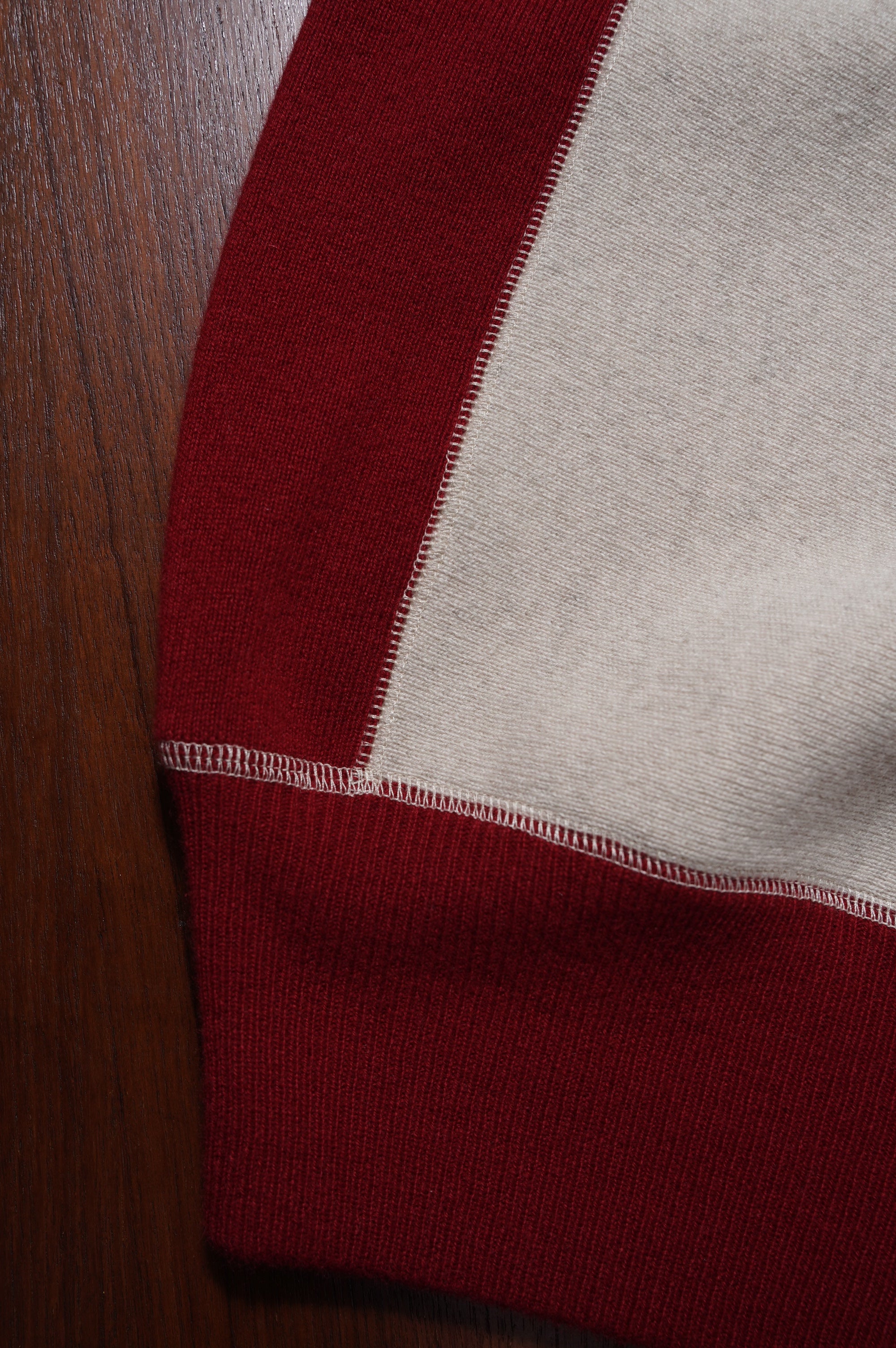 MEIAS "PURE CASHMERE SWEAT PO" [BEIGE]