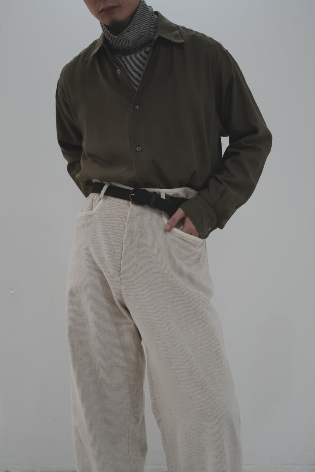 MAATEE&SONS "SHORT POINT SHIRTS KHAKI OX"