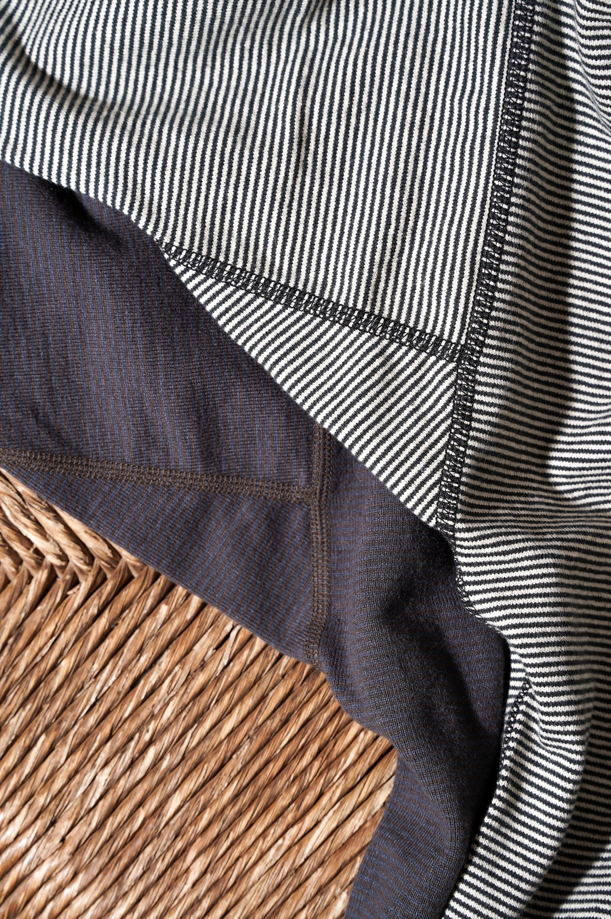 OLDE HOMESTEADER YOUTH "MOIRE STRIPE JERSEY TURTLE NECK L/S"[BLACK×ECRU]