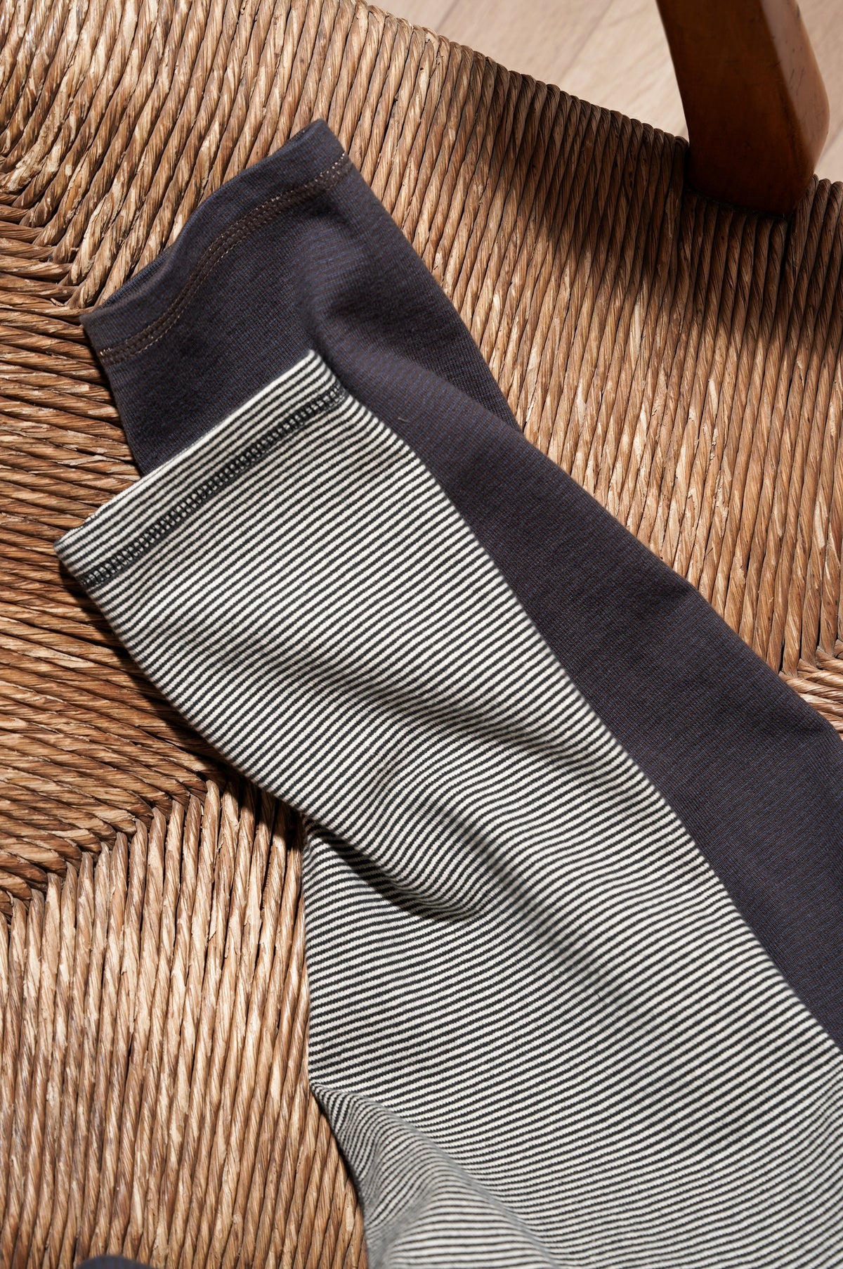 OLDE HOMESTEADER YOUTH "MOIRE STRIPE JERSEY CREW NECK L/S" [BLACK×ECRU]