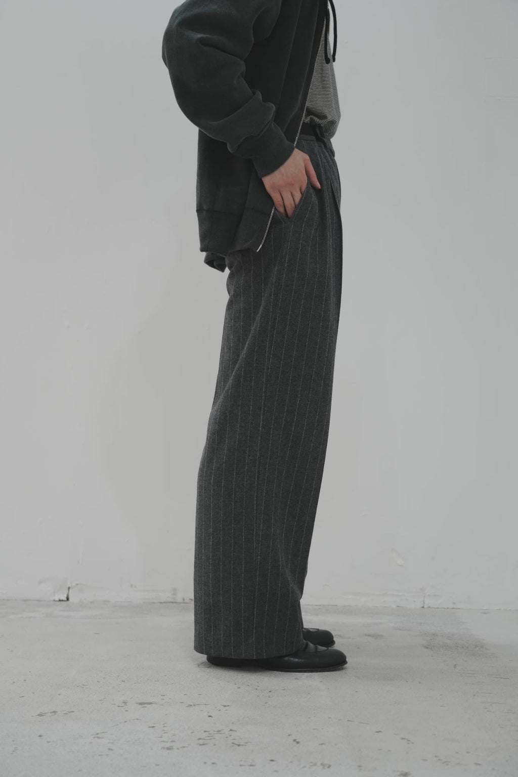 REVERBERATE "TACKED TROUSERS-TW" [GREY]