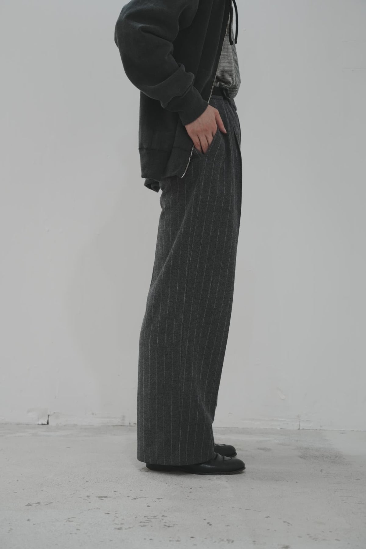 REVERBERATE "TACKED TROUSERS-TW" [GREY]