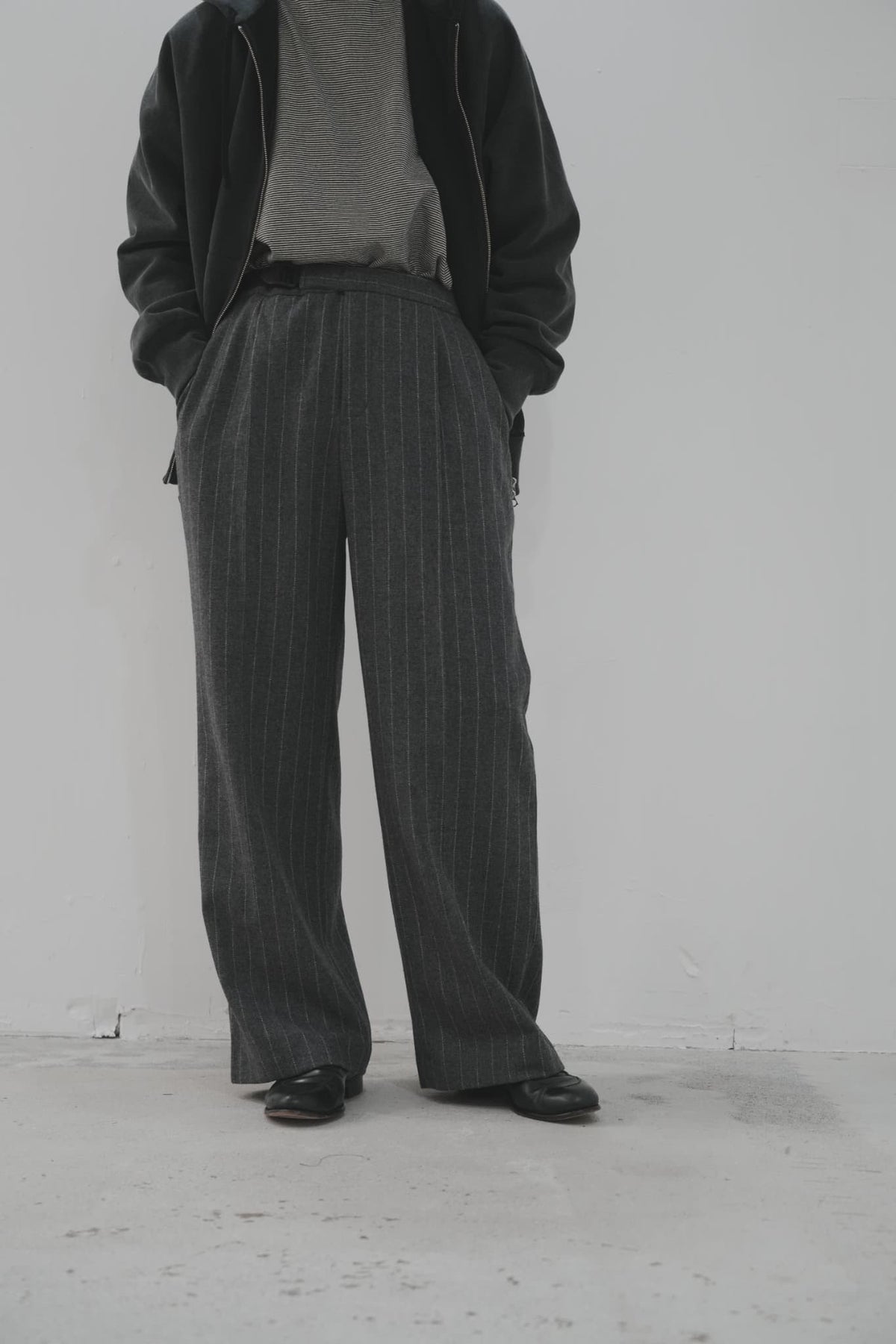 REVERBERATE "TACKED TROUSERS-TW" [GREY]
