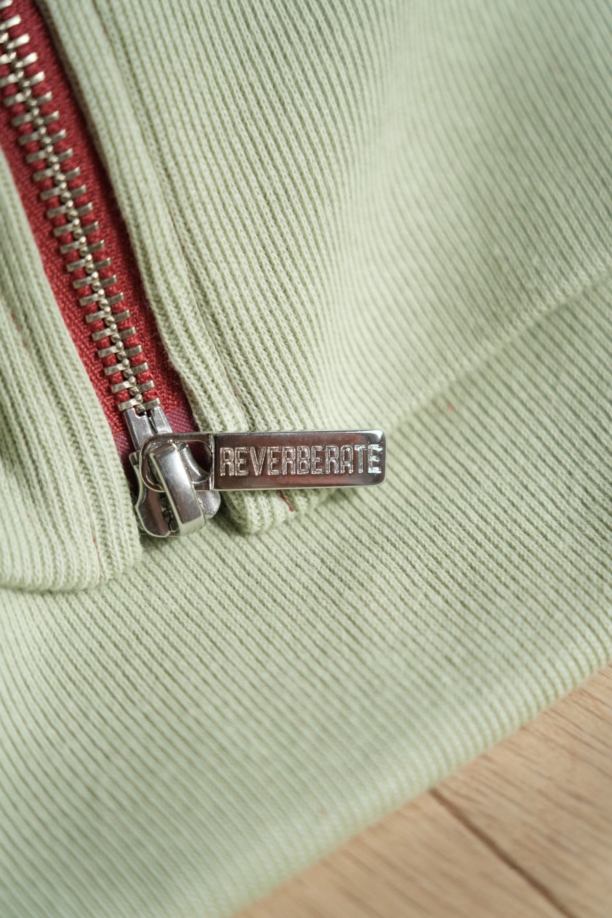 REVERBERATE "TWO TONE HOODY" [RED]