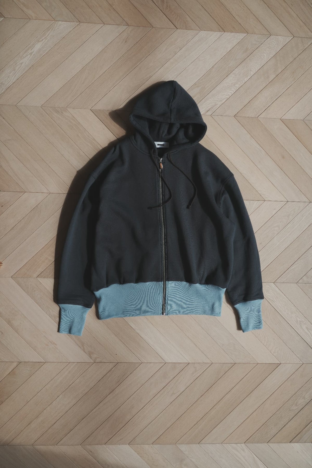 REVERBERATE "TWO TONE HOODY" [NAVY]