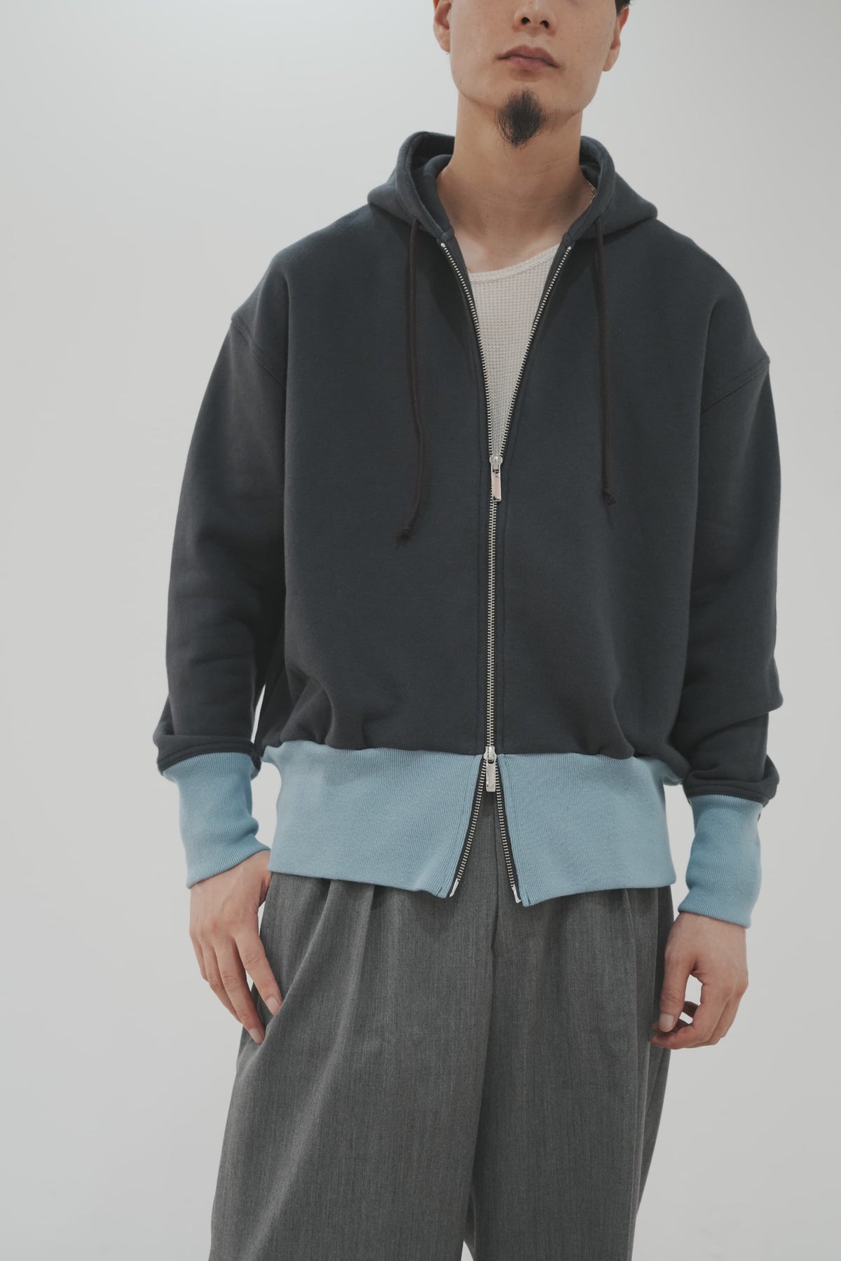 REVERBERATE "TWO TONE HOODY" [NAVY]