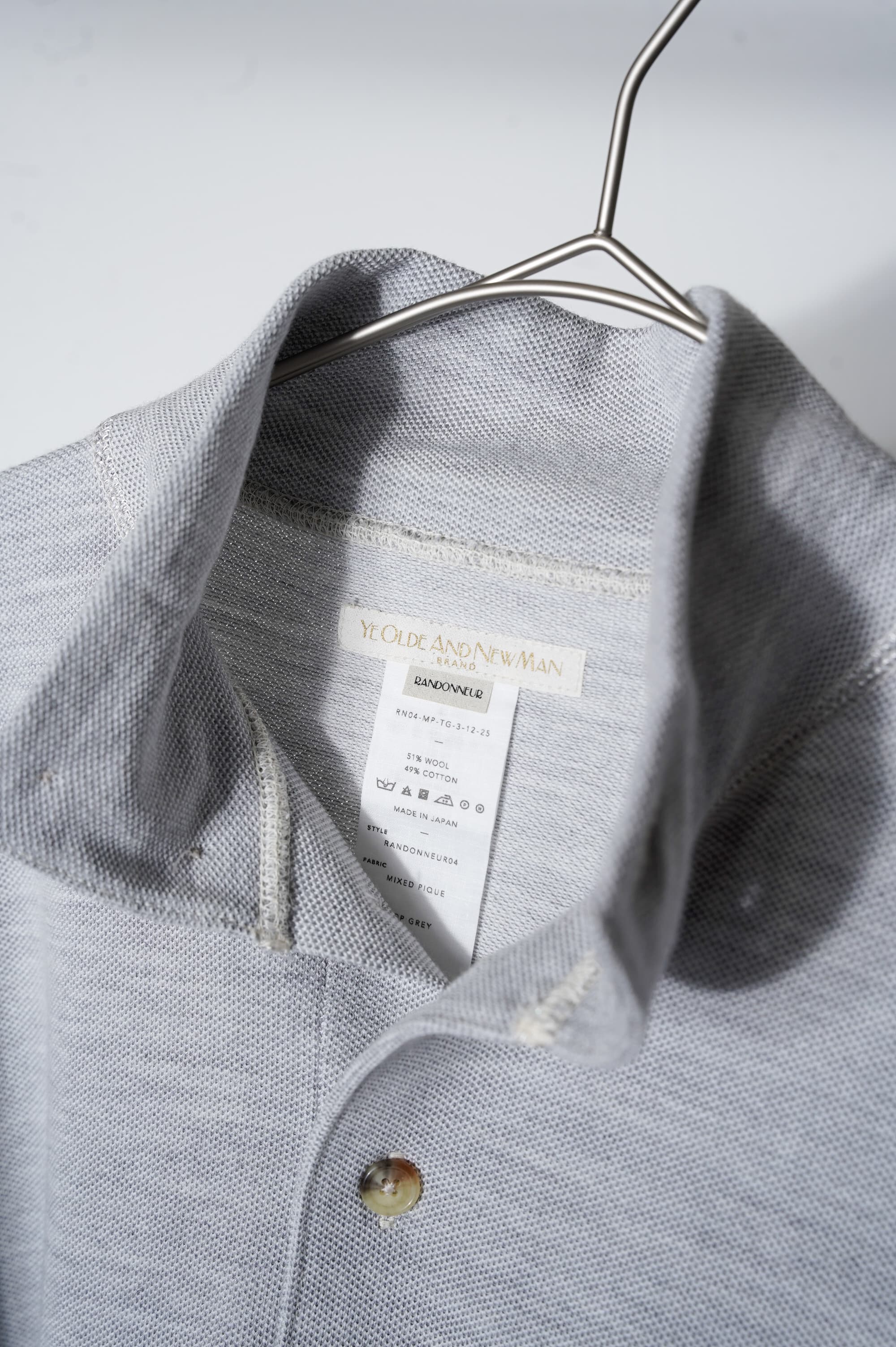 YE OLDE AND NEWMAN "MOCK POLO SHIRT" [TOP GRAY]