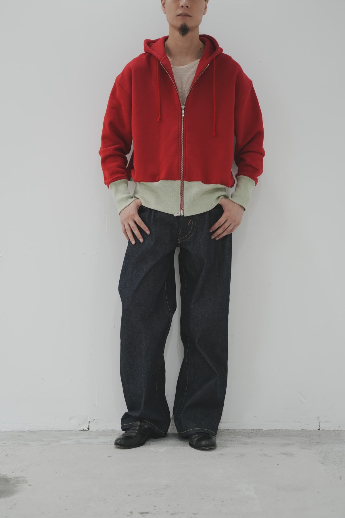 REVERBERATE "TWO TONE HOODY" [RED]