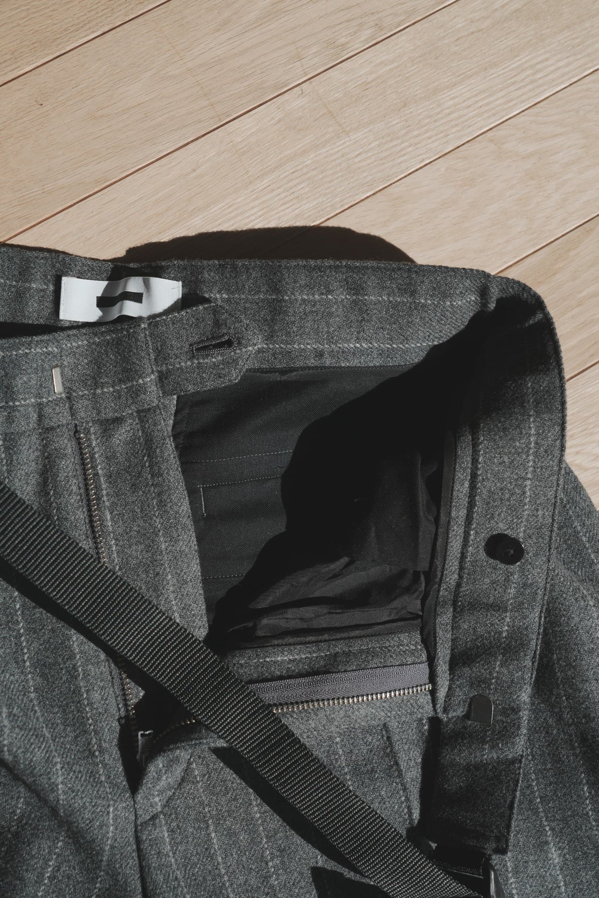 REVERBERATE "TACKED TROUSERS-TW" [GREY]