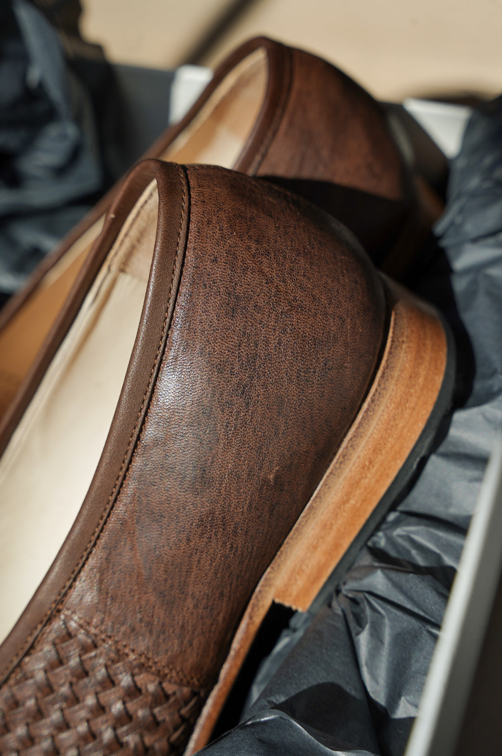 Post Production "TEAR PUMPS" [vintage brown]