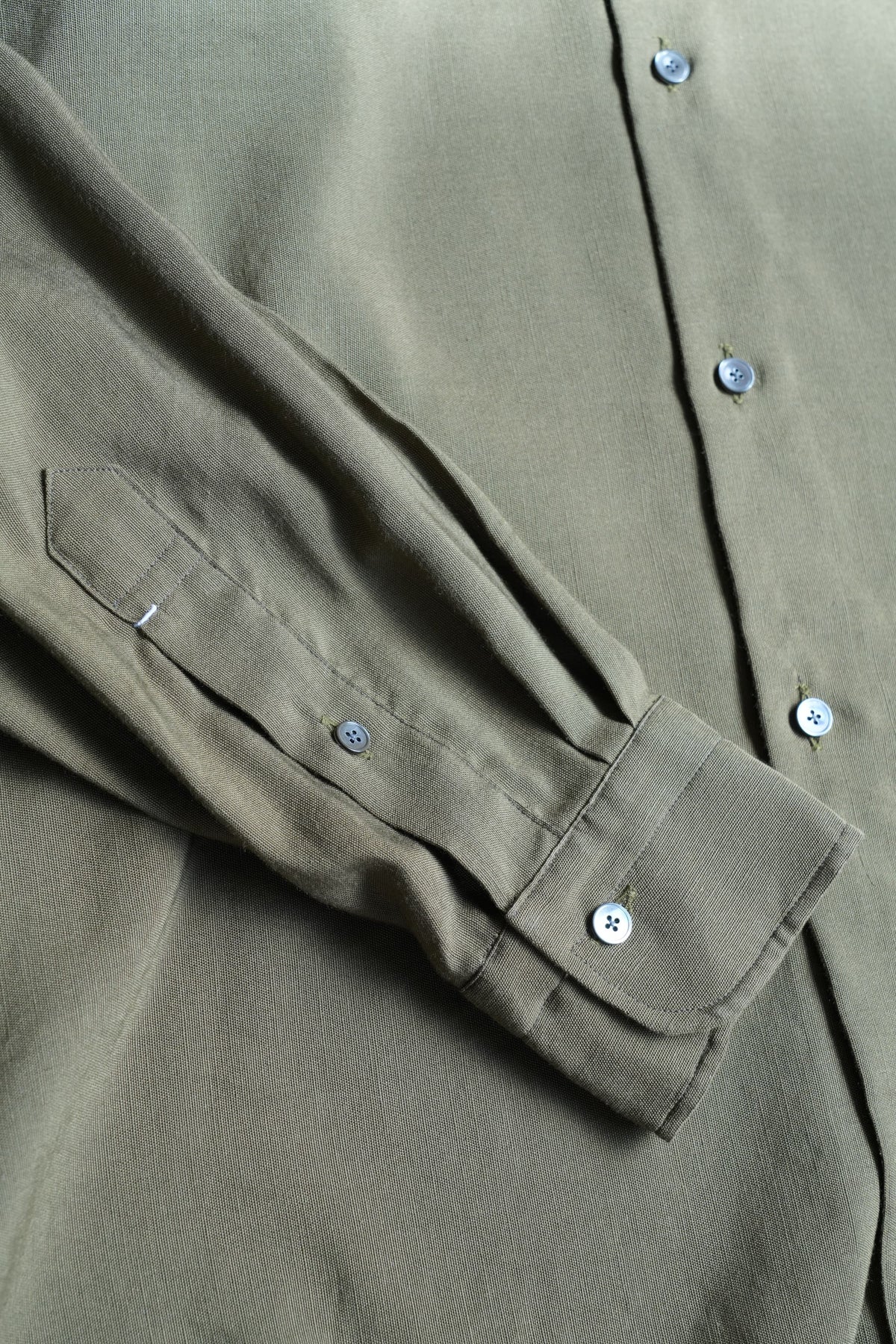 MAATEE&SONS "SHORT POINT SHIRTS KHAKI OX"
