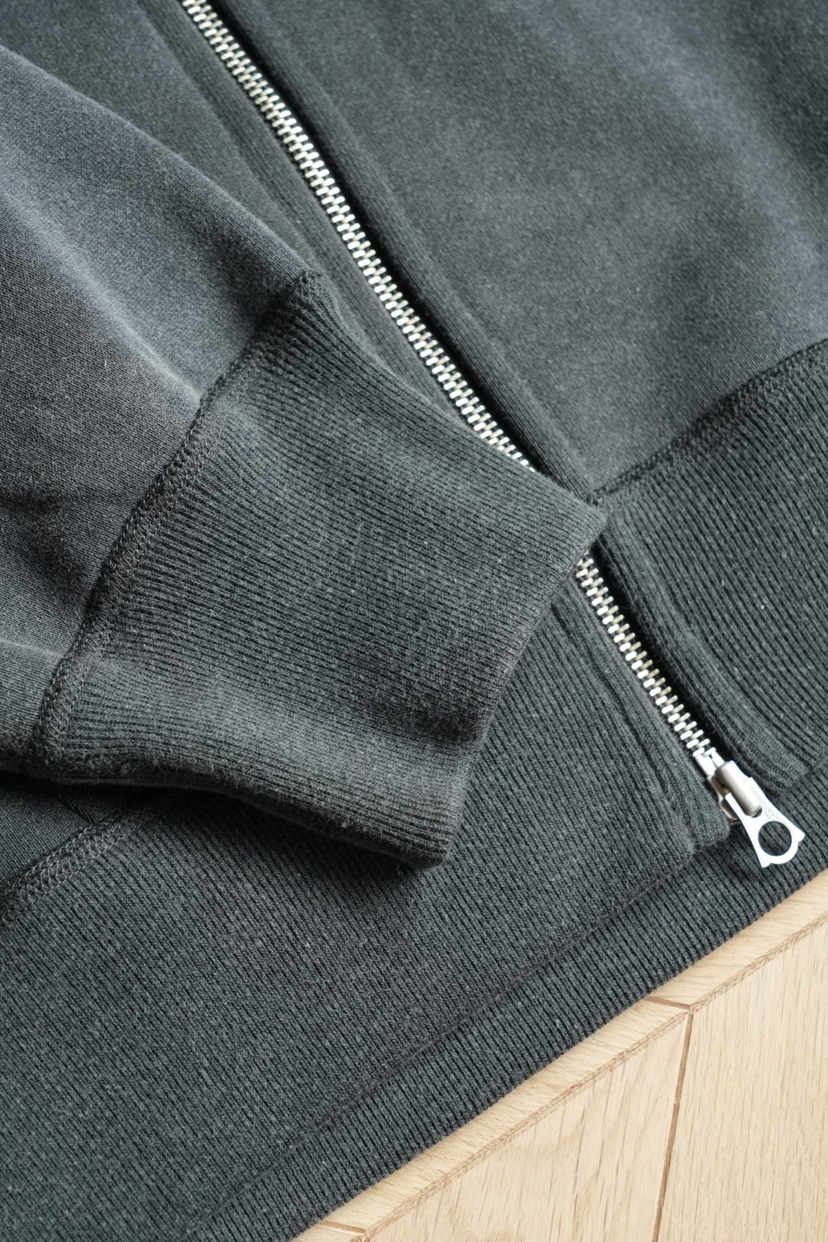 MAATEE&SONS "JIP PARKA" [FADE BLACK]