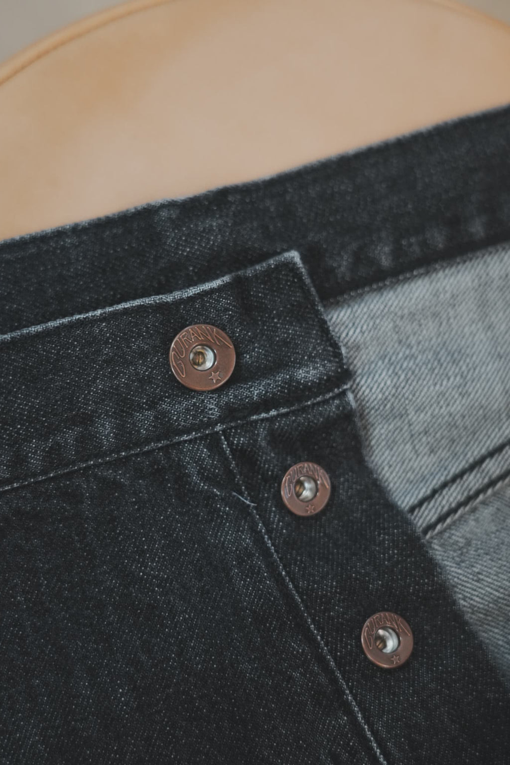 Gurank "Distressed Selvage Jeans" [BLACK]