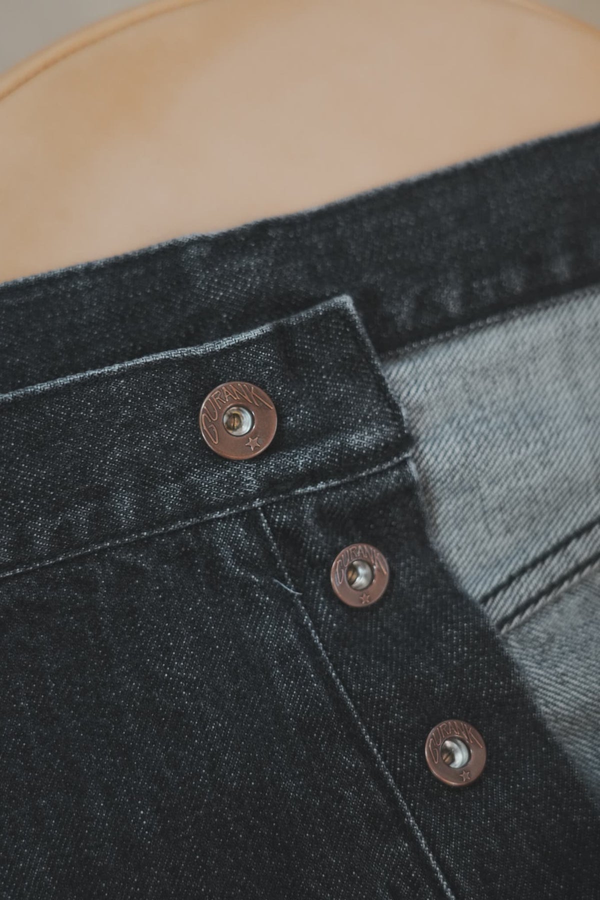 Gurank "Distressed Selvage Jeans" [BLACK]