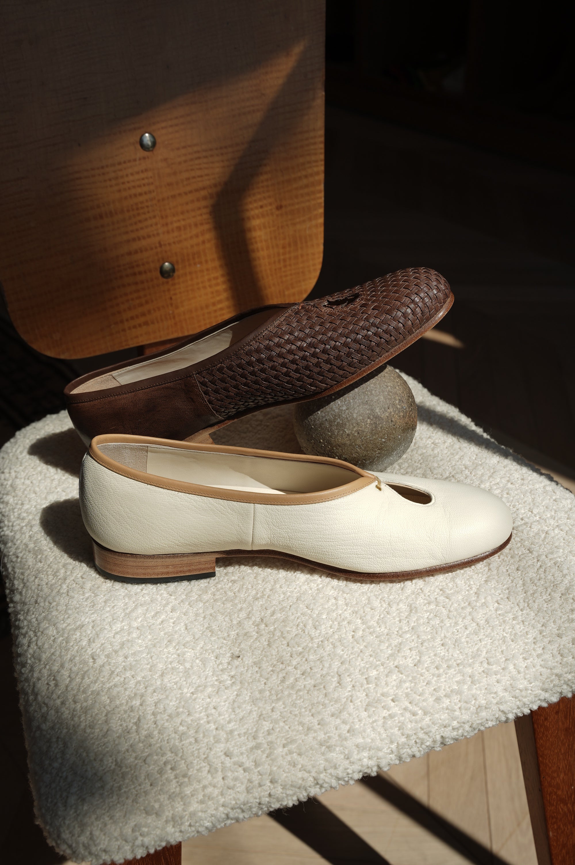 Post Production "TEAR PUMPS" [vintage brown]