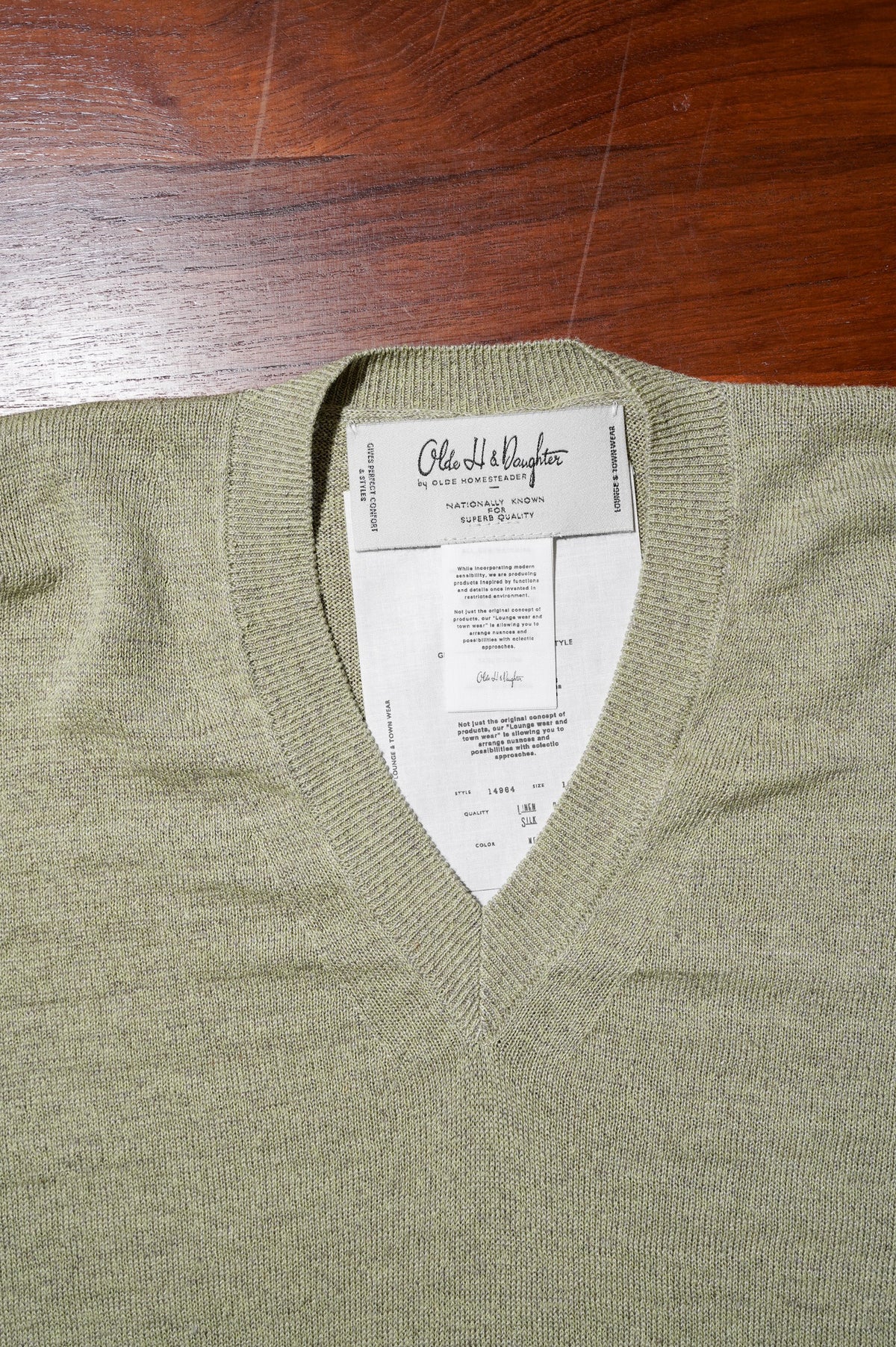 Olde H & Daughter "LINEN SILK PLAINE STITCH V NECK" [MEADOW]