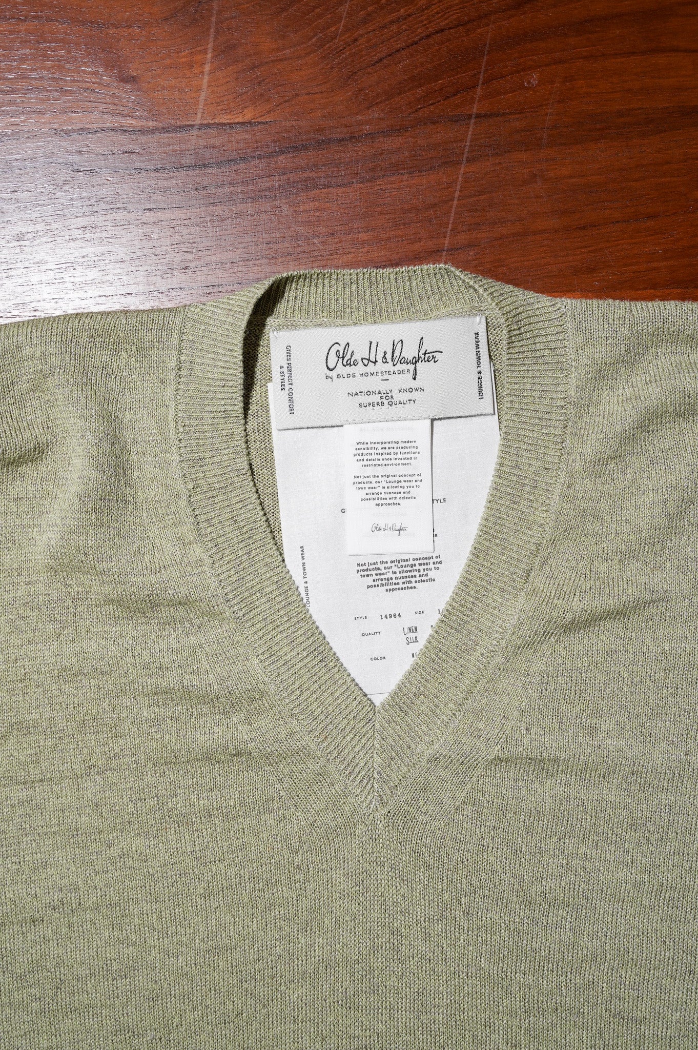 Olde H & Daughter "LINEN SILK PLAINE STITCH V NECK" [MEADOW]