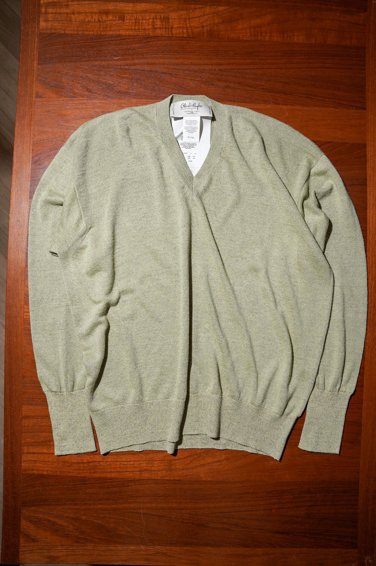 Olde H & Daughter "LINEN SILK PLAINE STITCH V NECK" [MEADOW]
