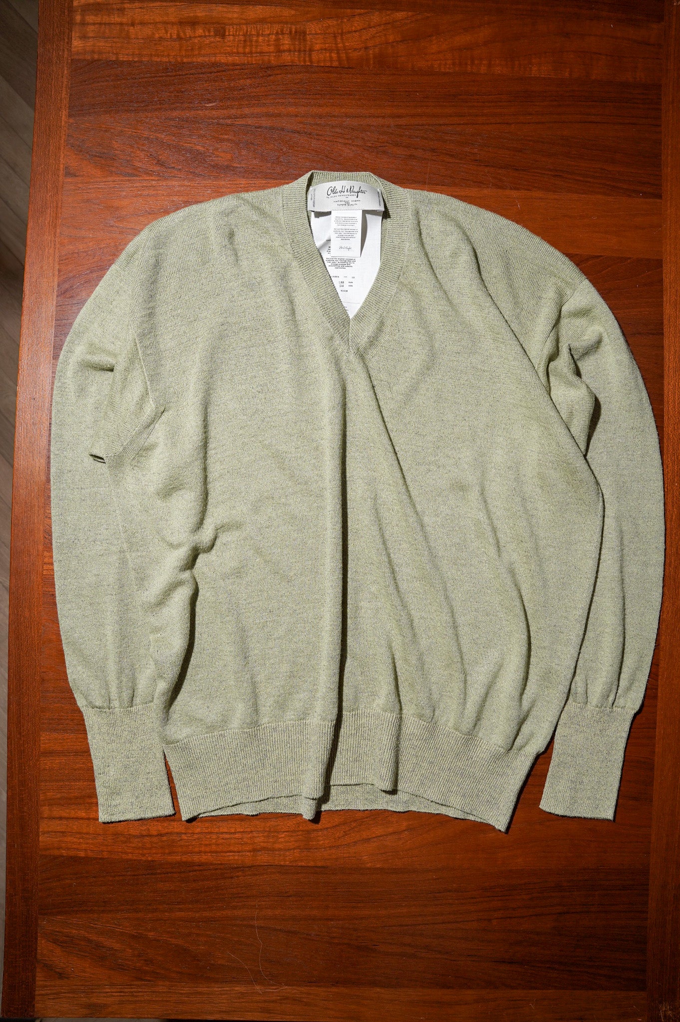 Olde H & Daughter "LINEN SILK PLAINE STITCH V NECK" [MEADOW]