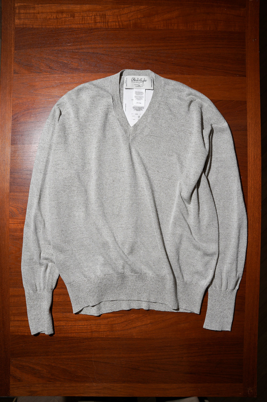 Olde H & Daughter "LINEN SILK PLAIN STITCH V NECK" [WHITE SAND]