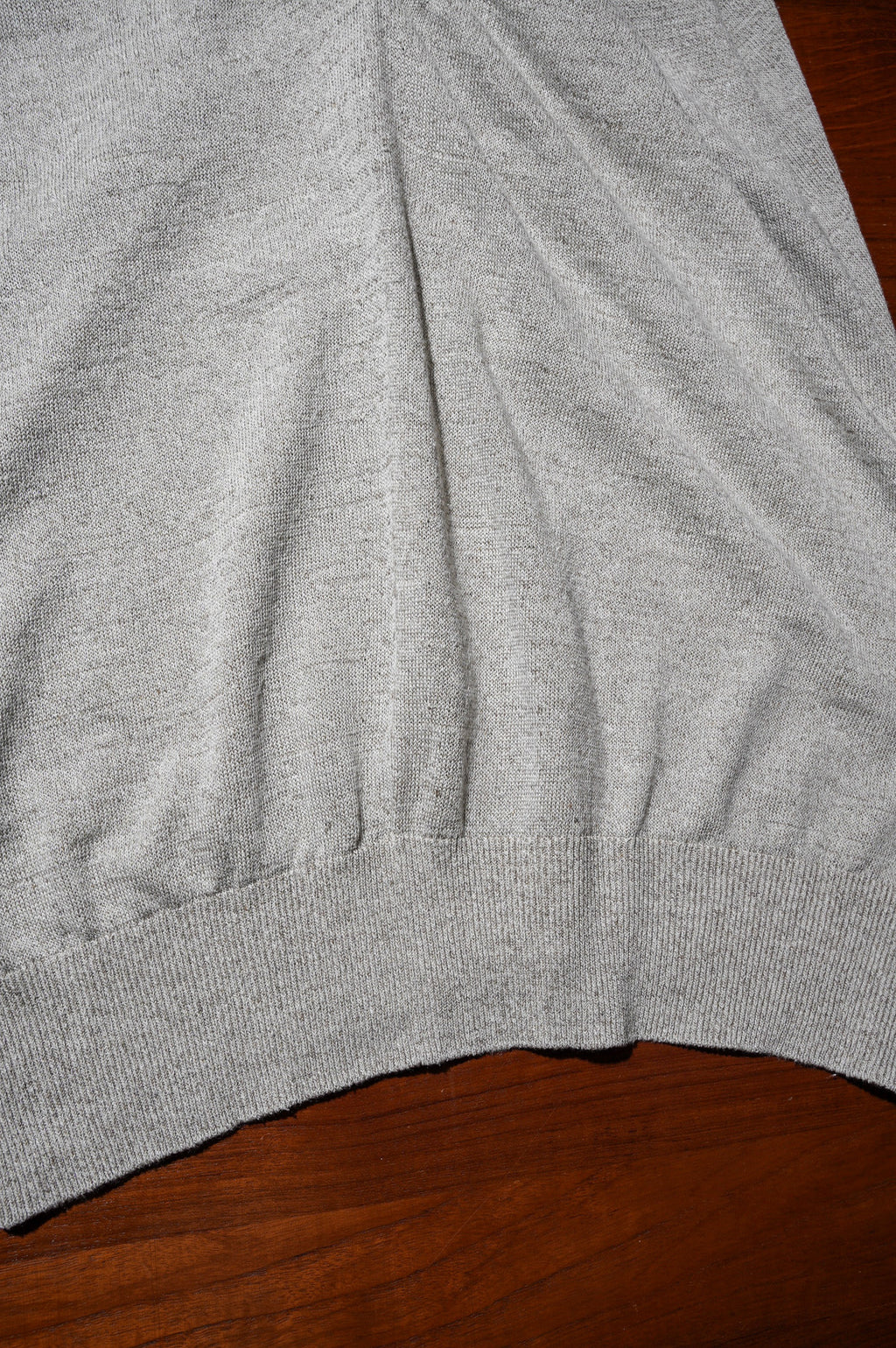 Olde H & Daughter "LINEN SILK PLAIN STITCH V NECK" [WHITE SAND]
