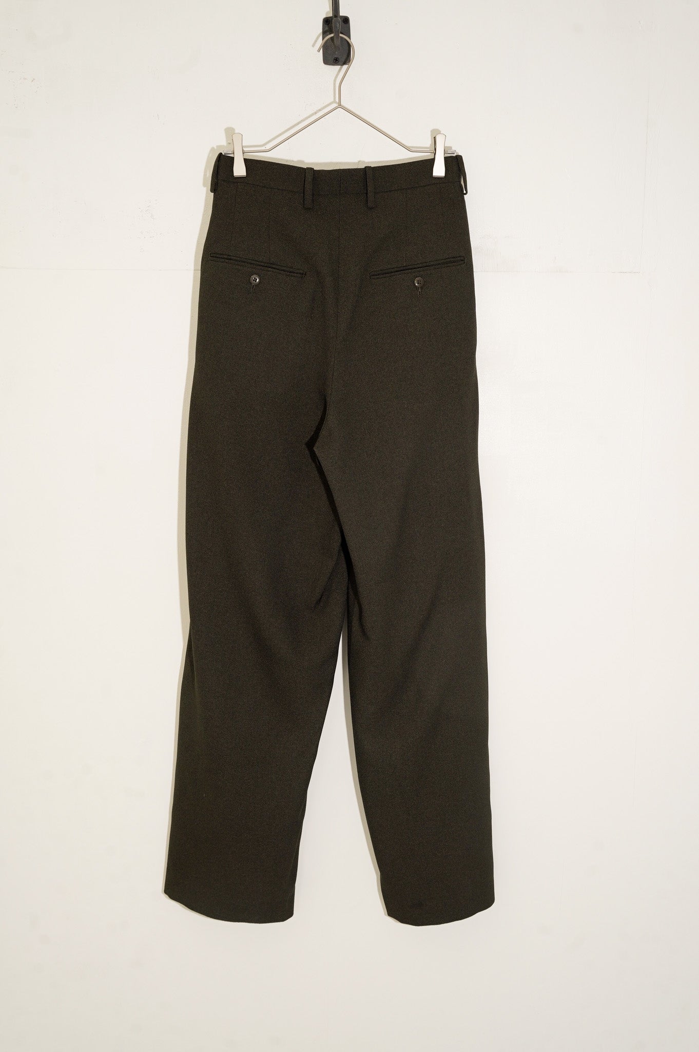m's braque "TUCKED BAGGY PANTS" ［KHAKI］