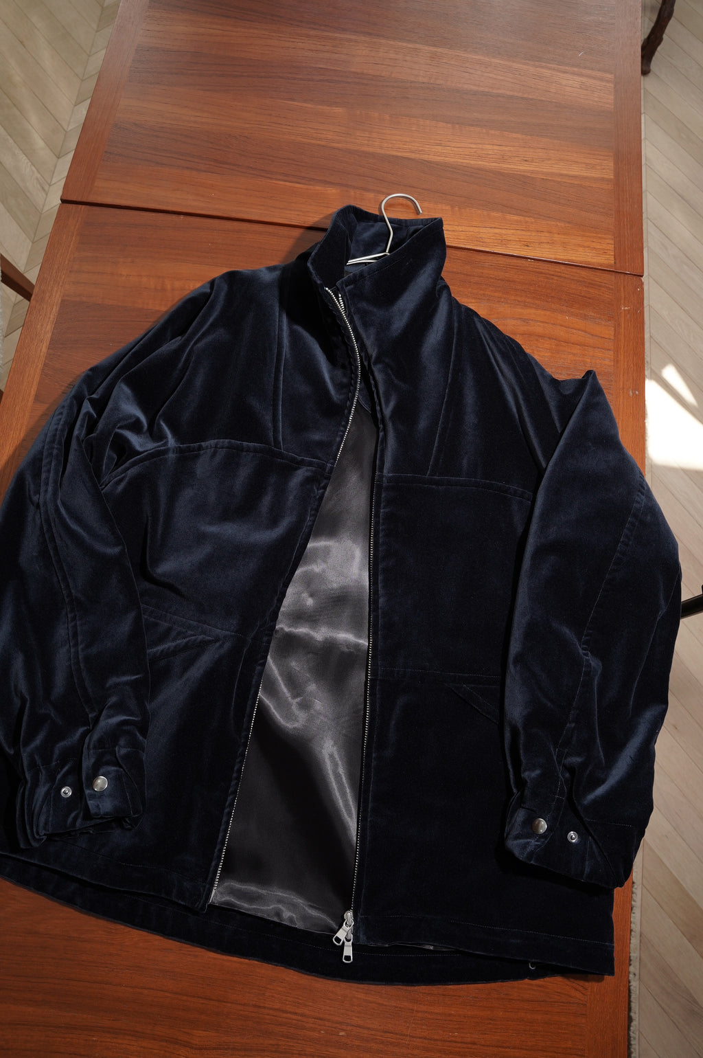 MAATEE&SONS "VELVET STAND JACKET" [NAVY]