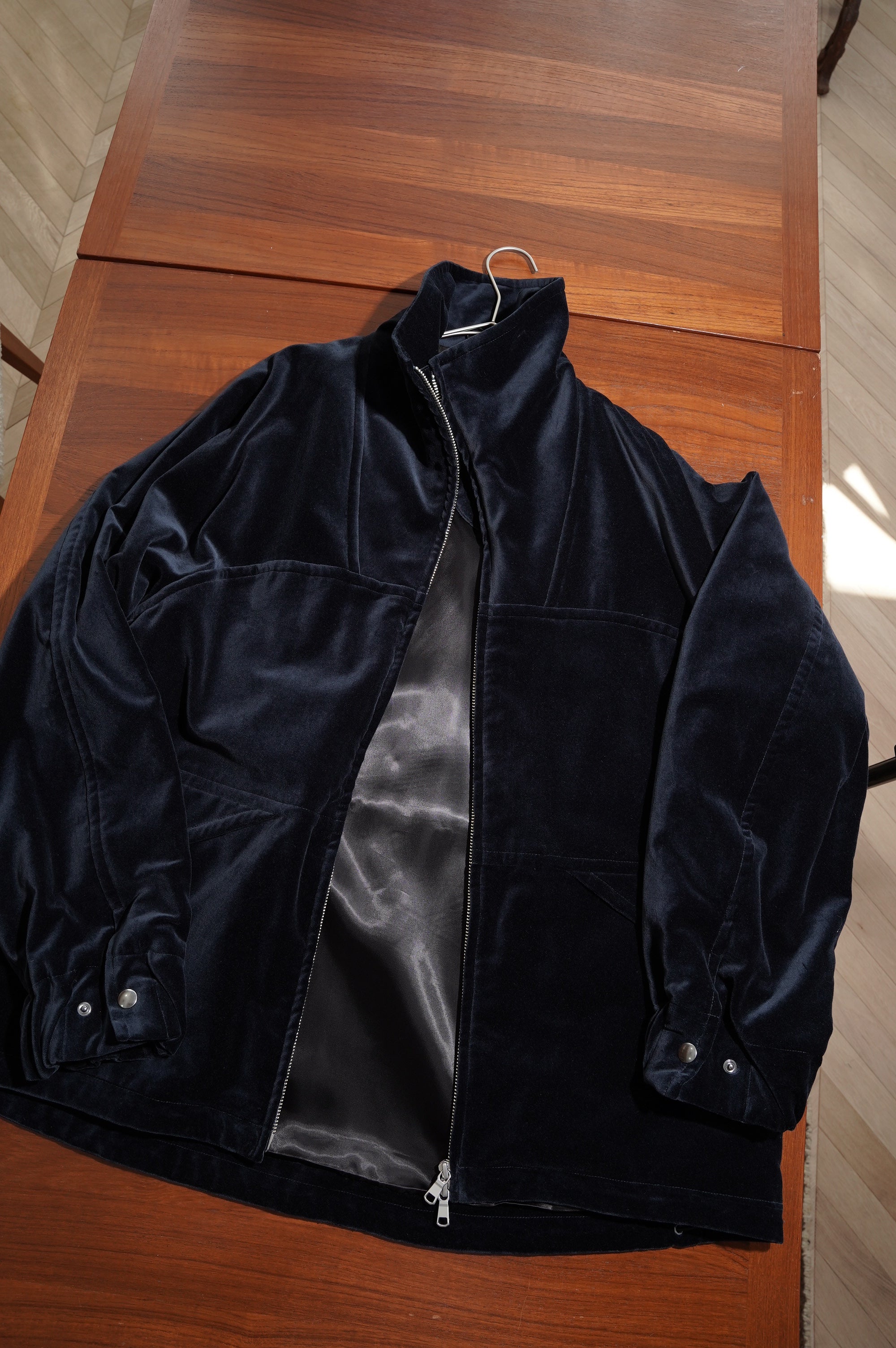 MAATEE&SONS "VELVET STAND JACKET" [NAVY]